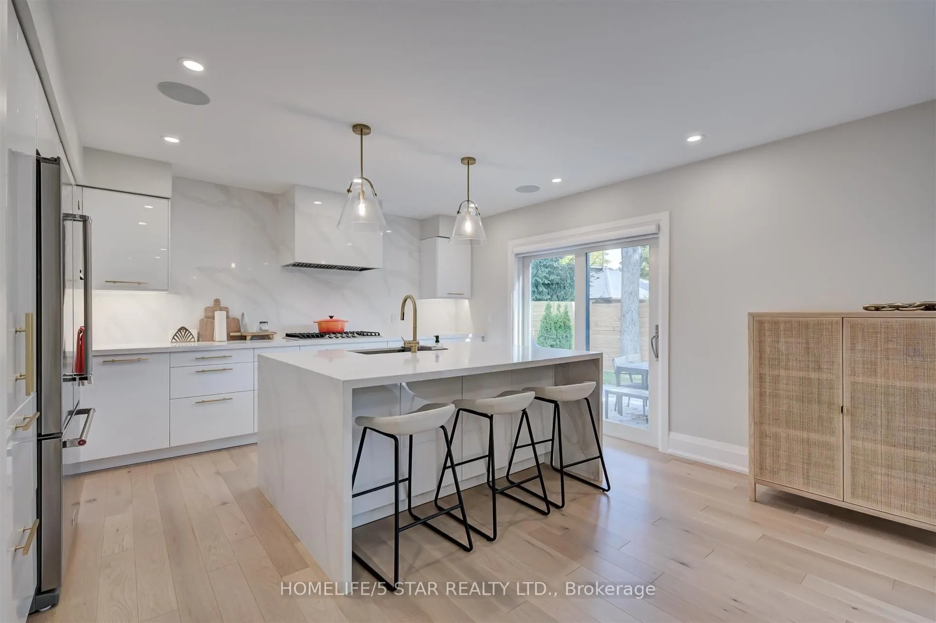 7 Kingsborough Crescent