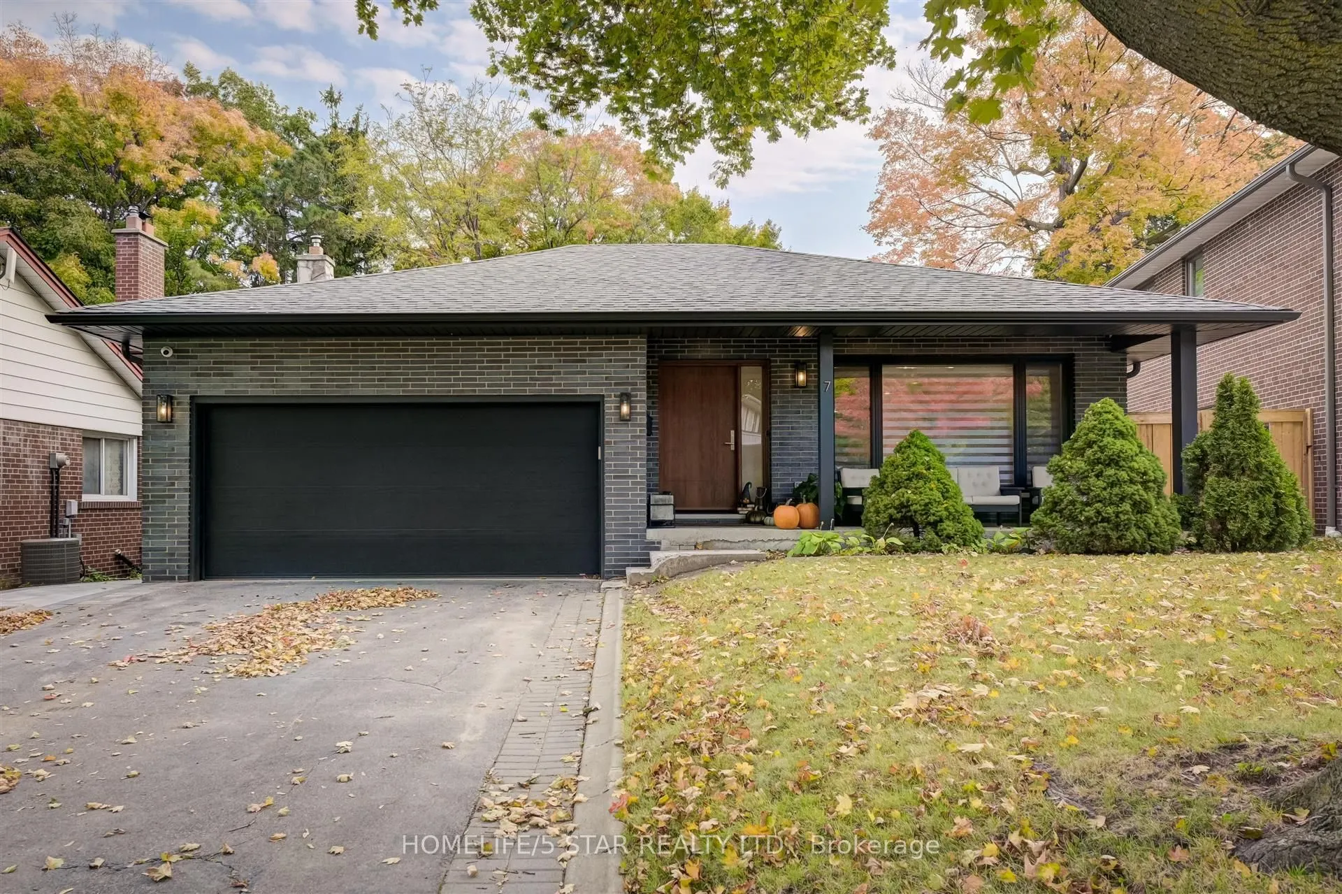 7 Kingsborough Crescent