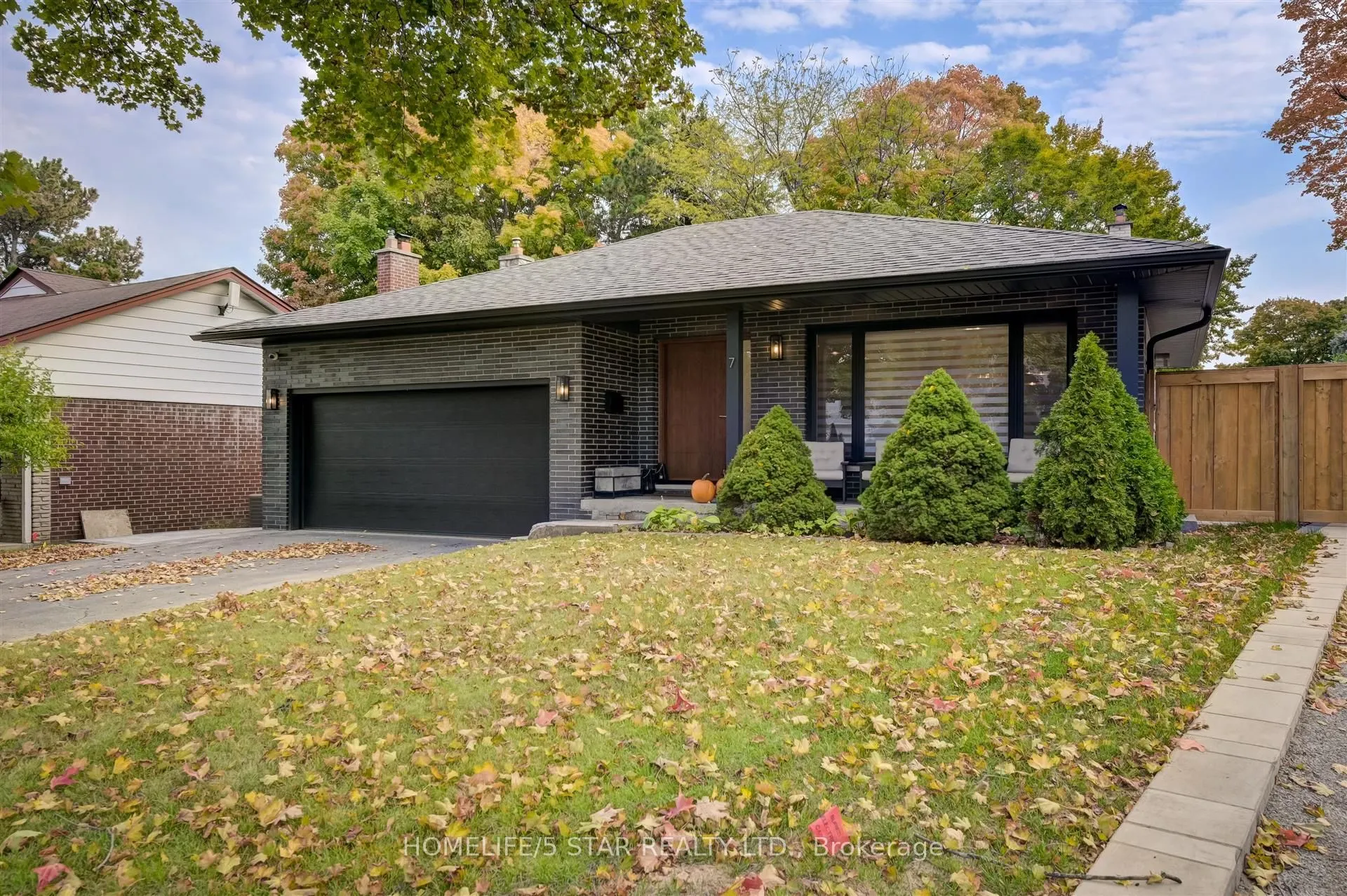 7 Kingsborough Crescent