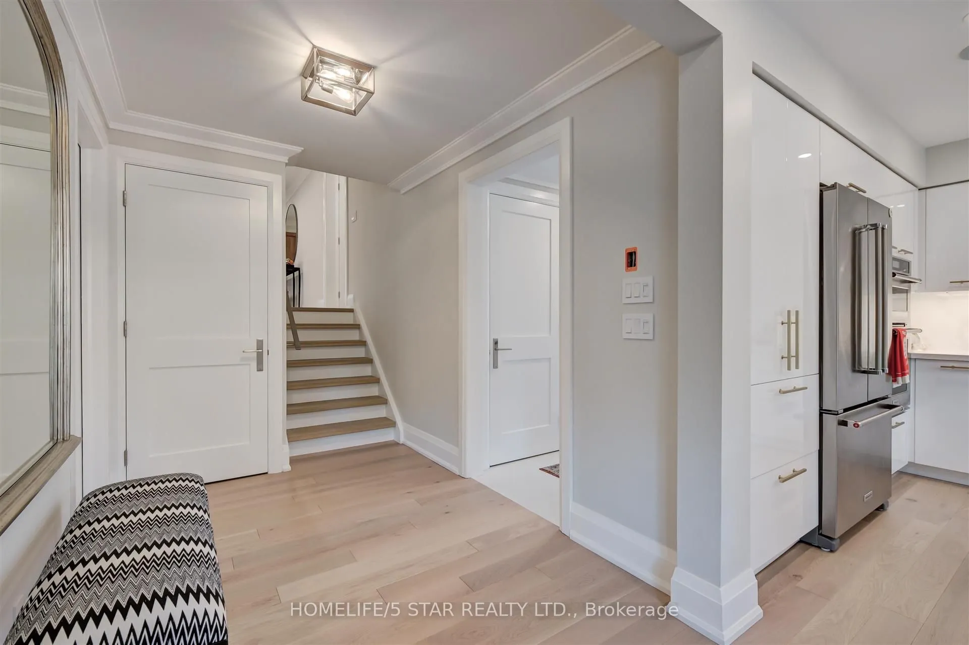 7 Kingsborough Crescent