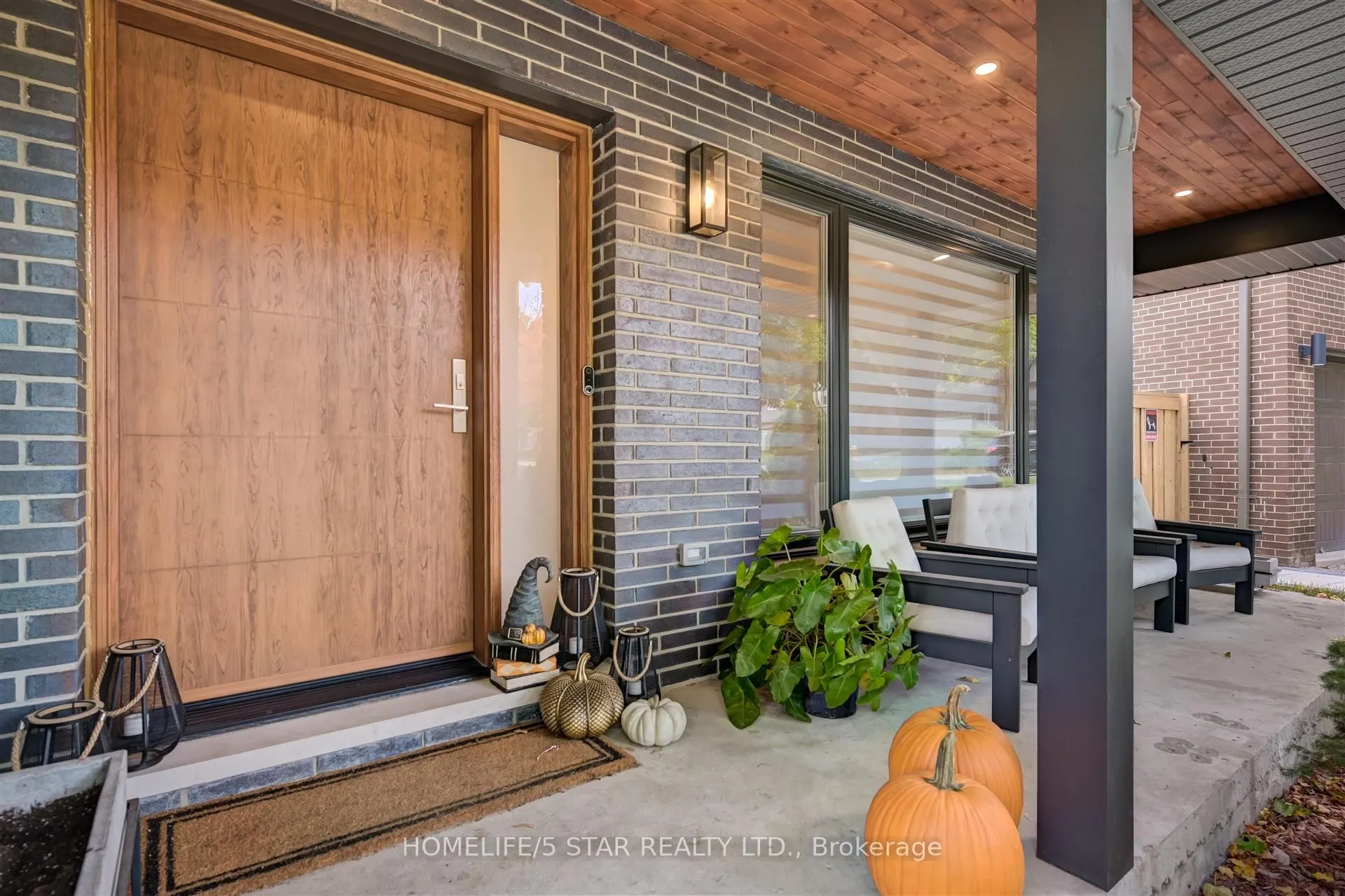 7 Kingsborough Crescent