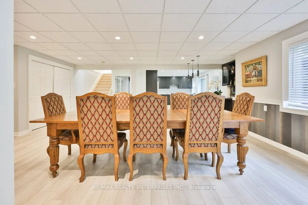 1520 Drymen Crescent