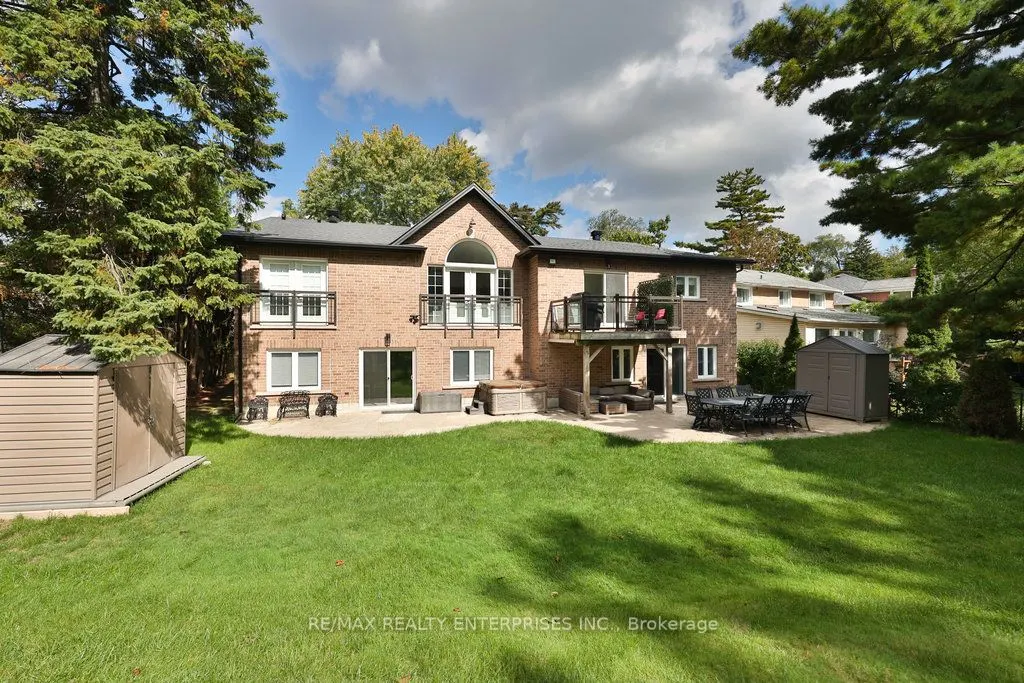 1520 Drymen Crescent
