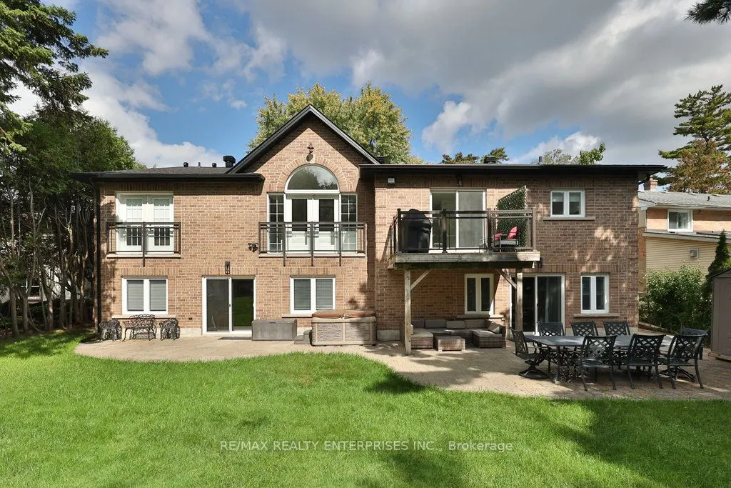 1520 Drymen Crescent