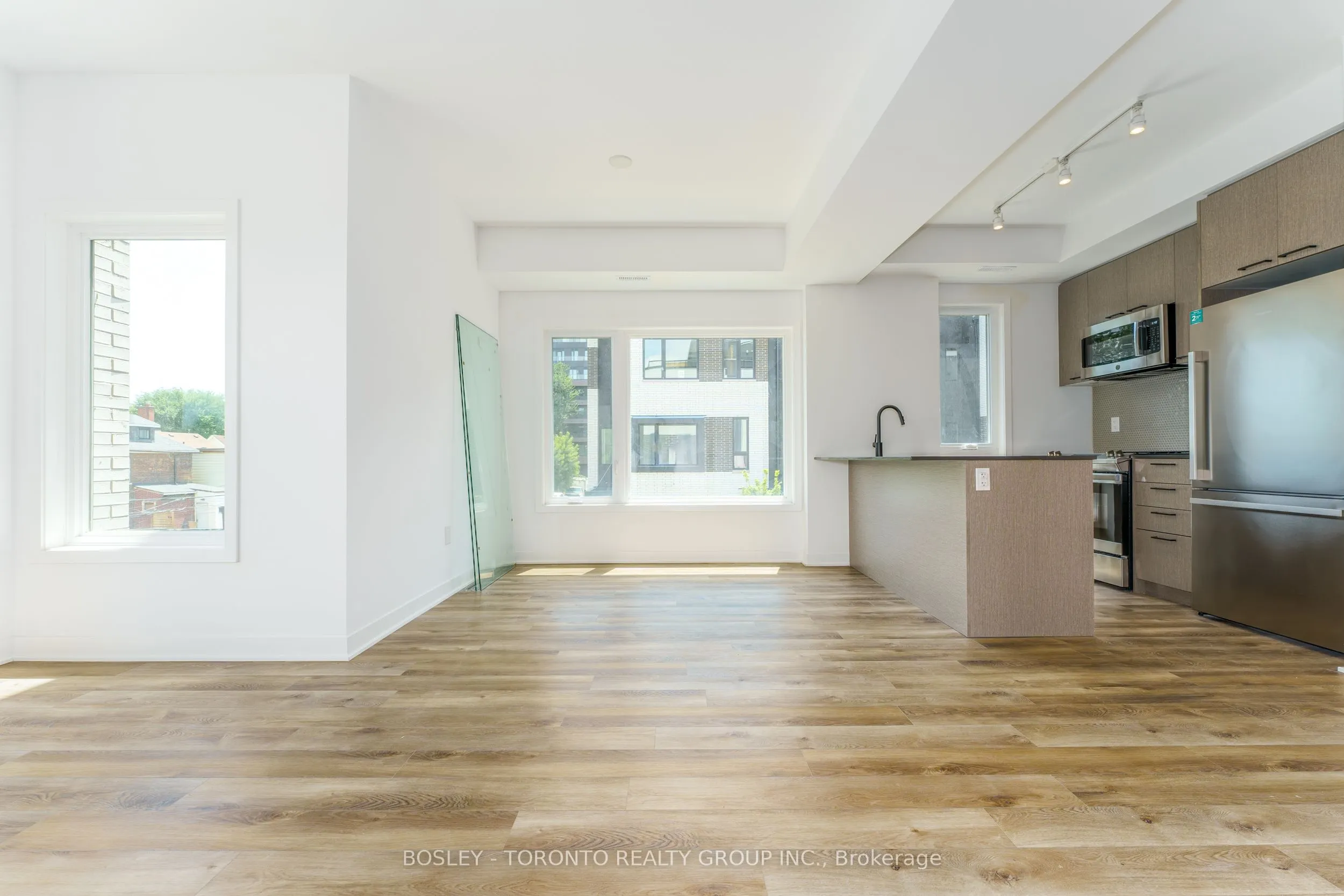 30 Ed Clark Gardens, #2