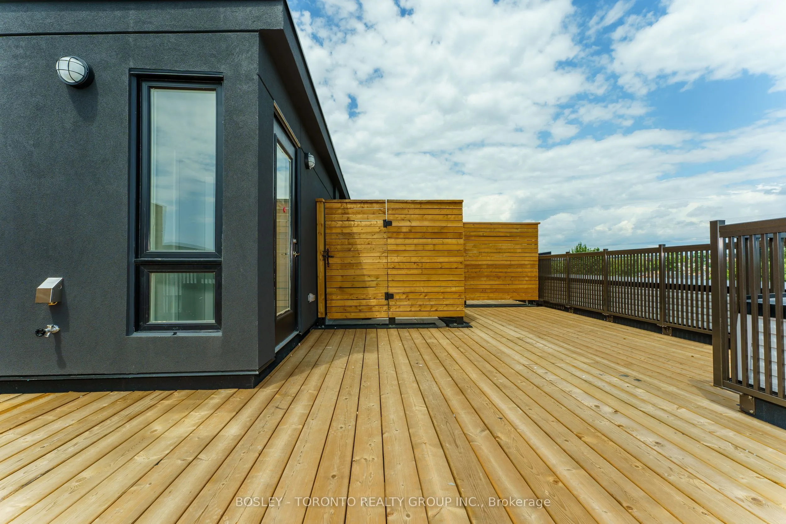 30 Ed Clark Gardens, #2