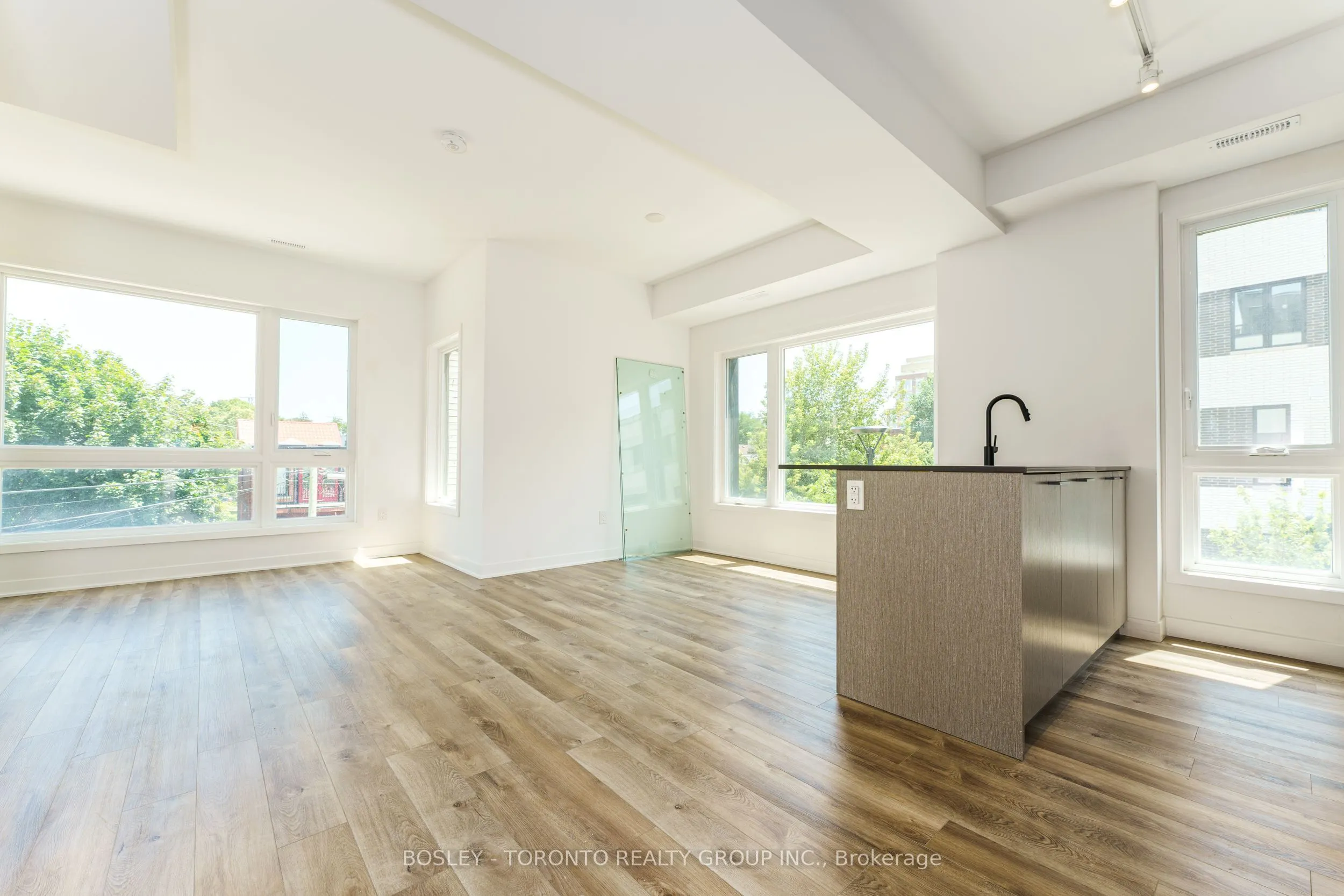 30 Ed Clark Gardens, #2