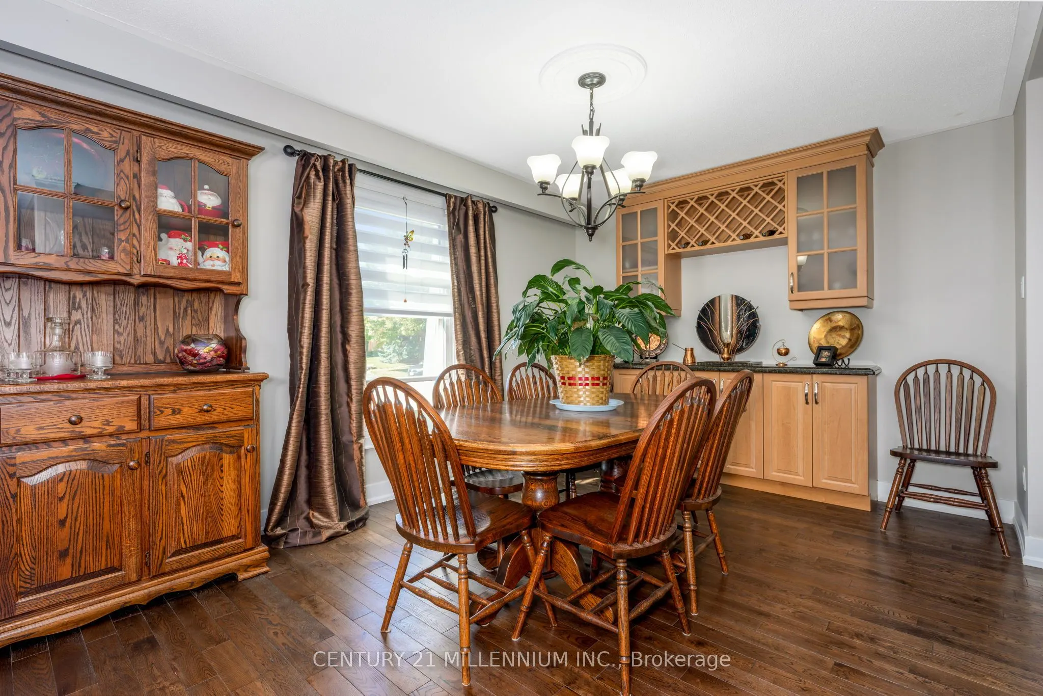 27 Hillside Drive
