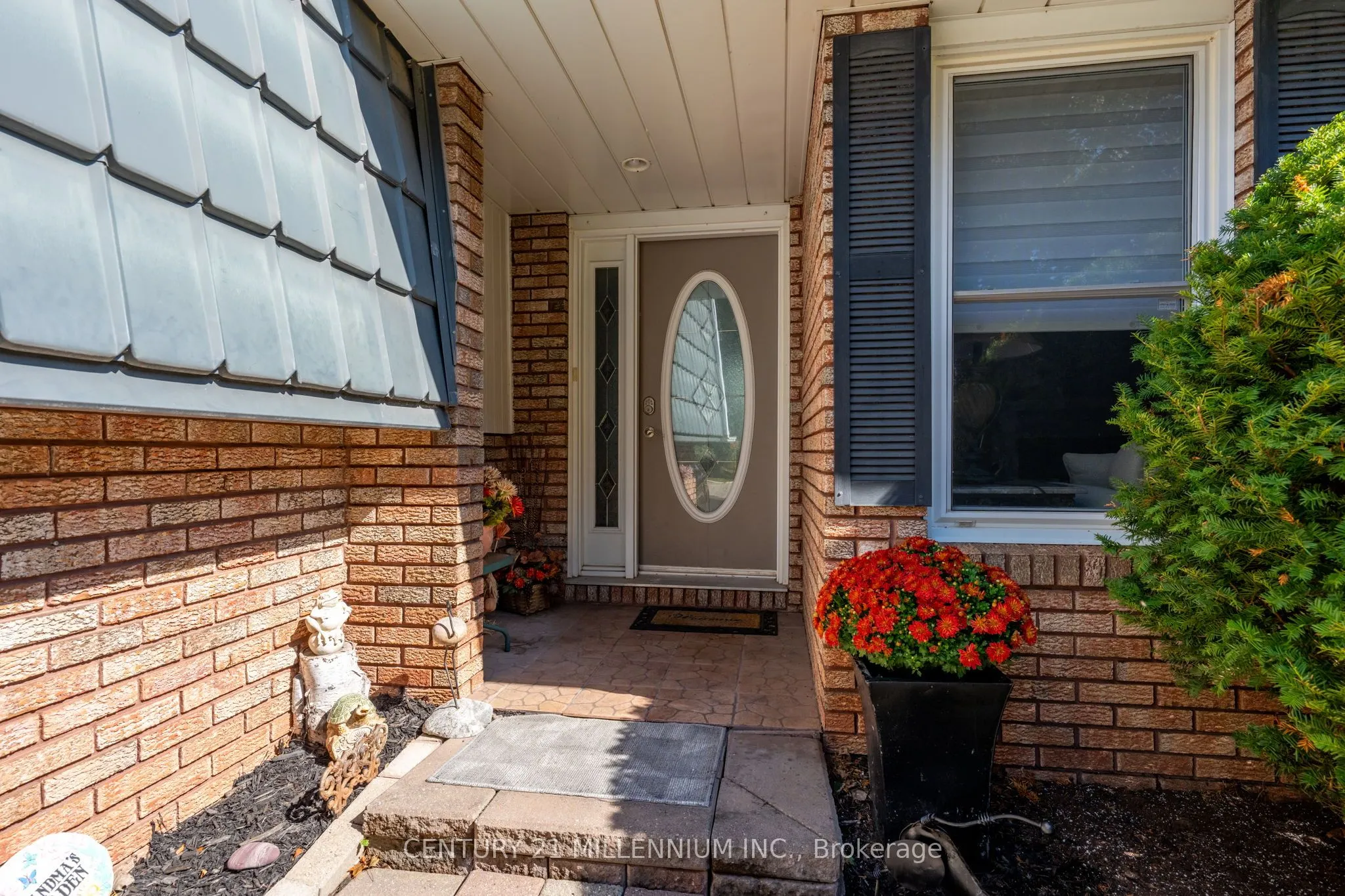 27 Hillside Drive