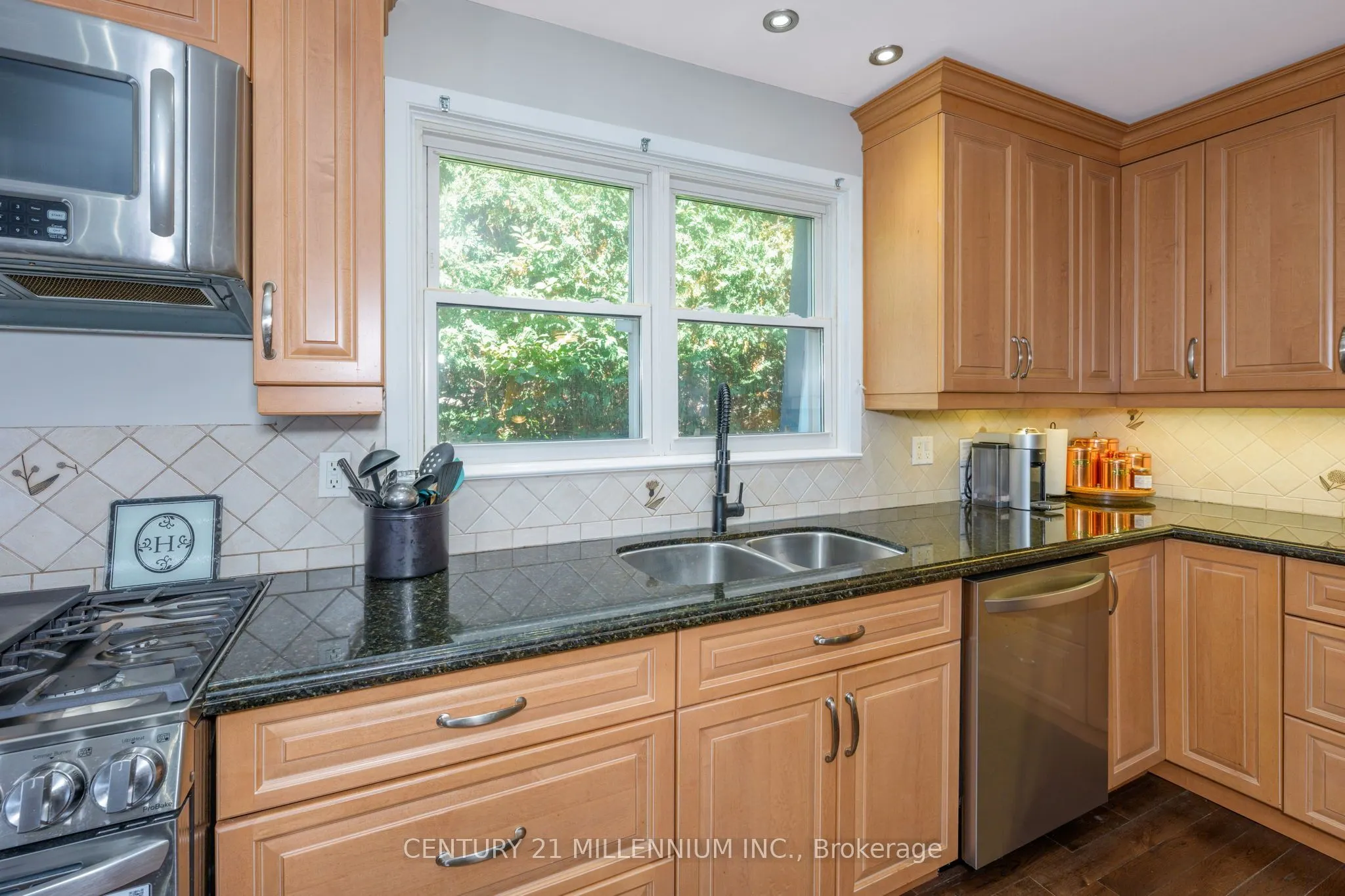 27 Hillside Drive