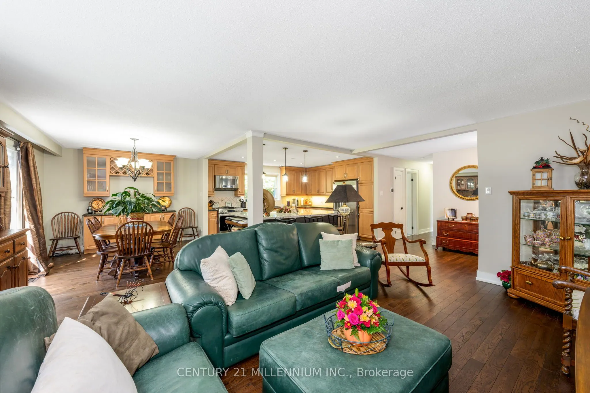 27 Hillside Drive