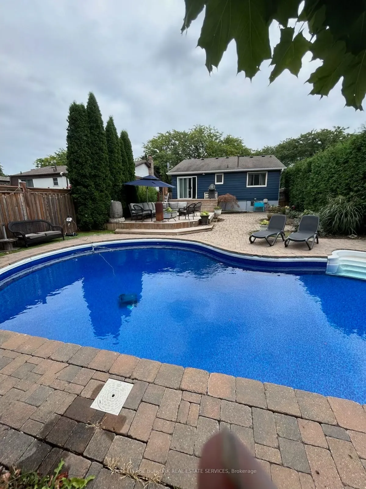 692 Catalina Crescent