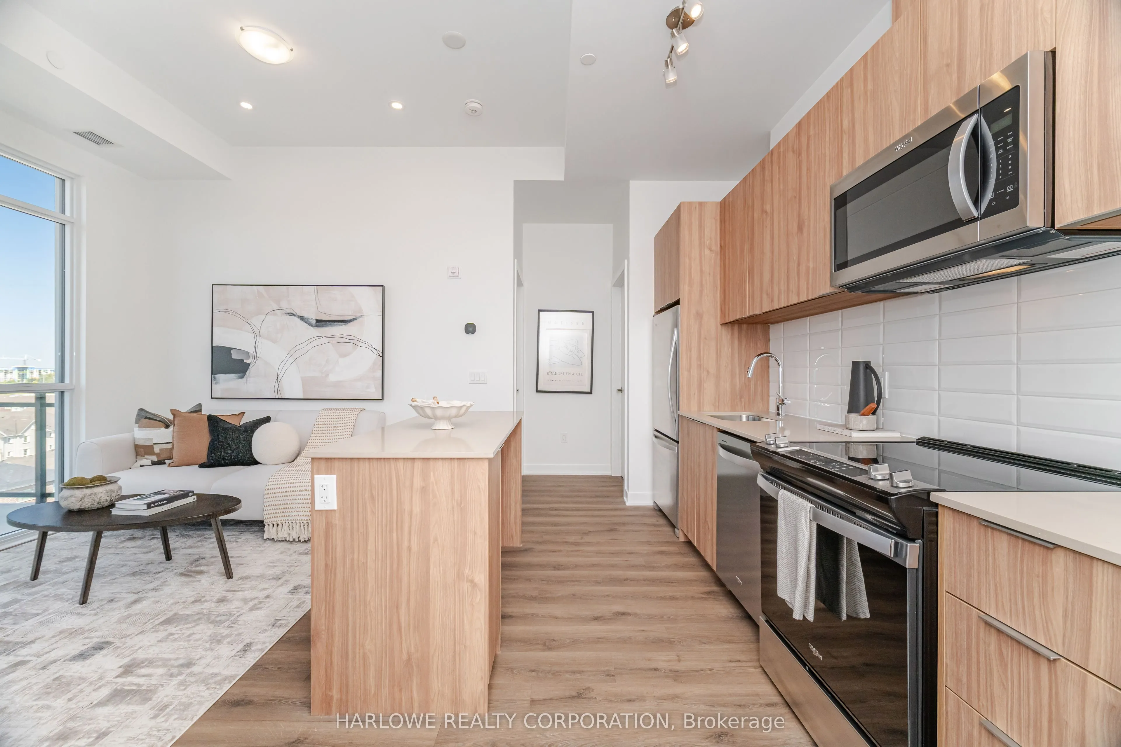 770 Whitlock Avenue, #806