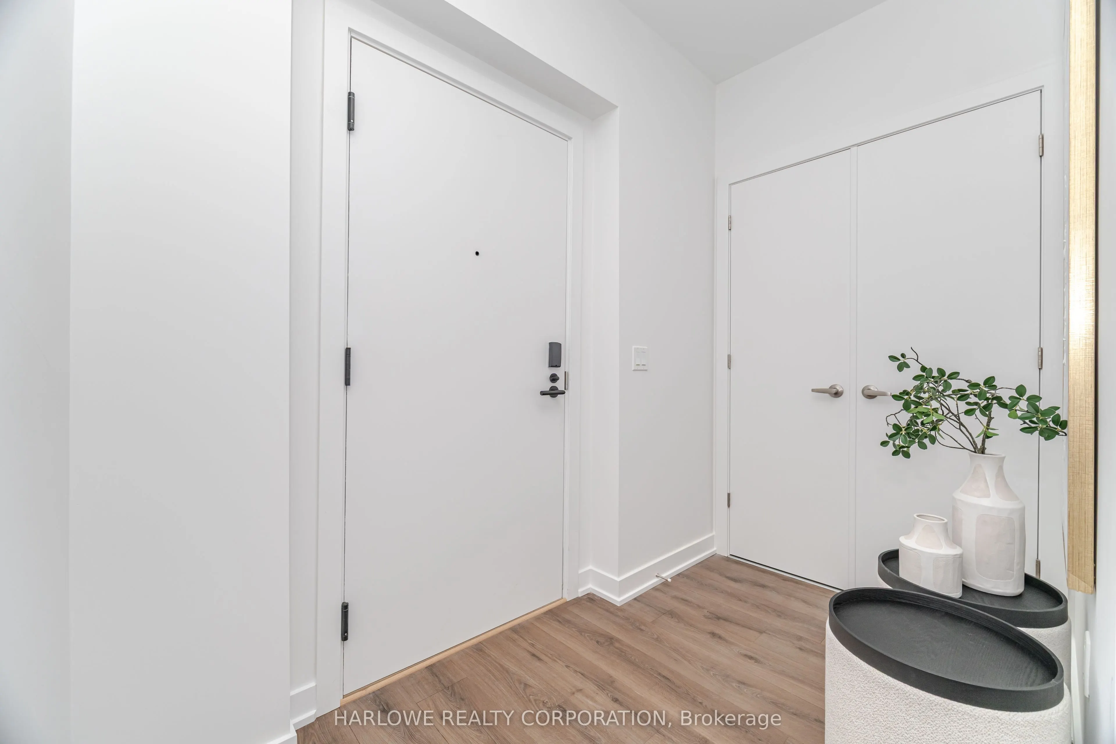770 Whitlock Avenue, #806