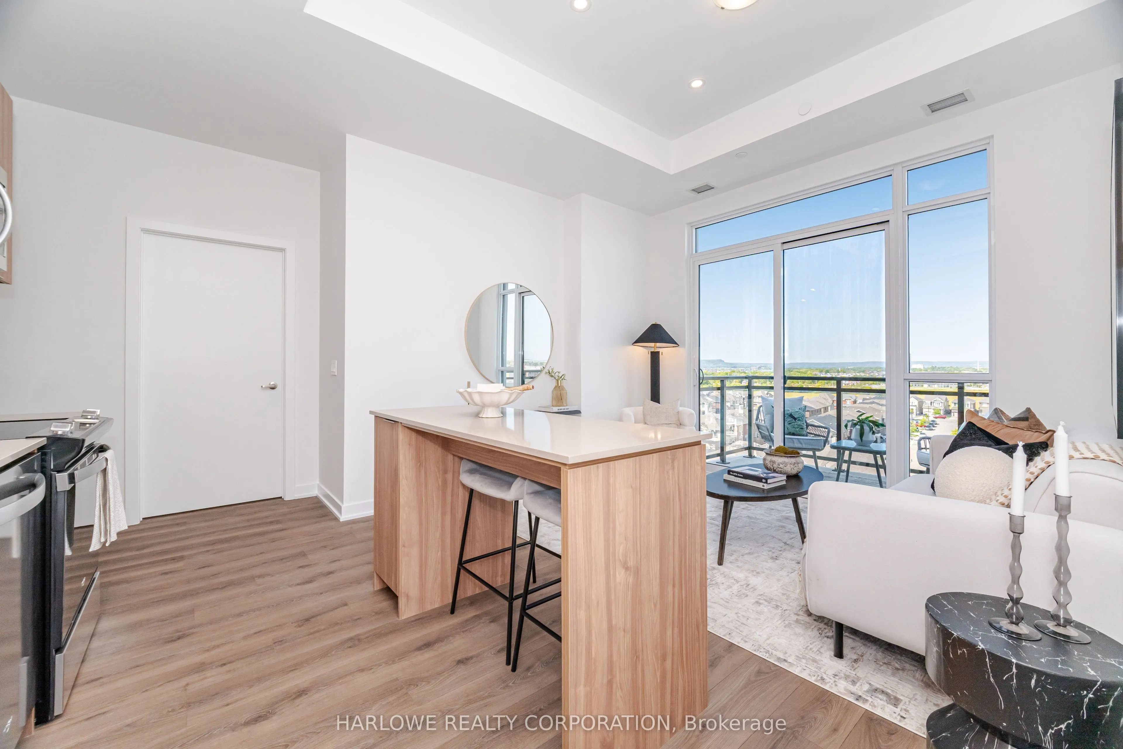 770 Whitlock Avenue, #806