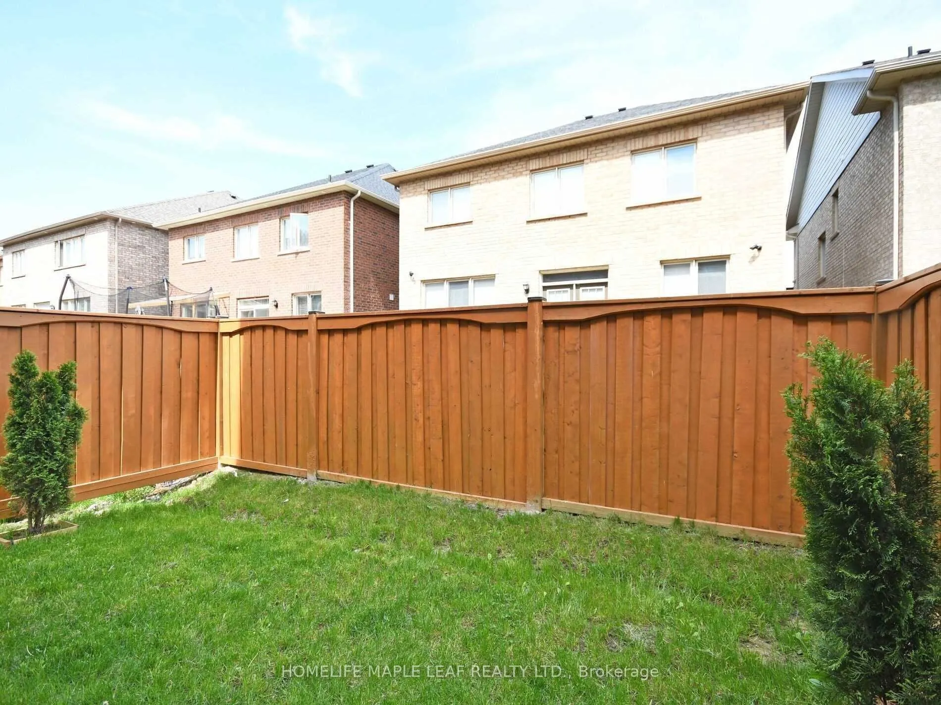 76 Rockman Crescent
