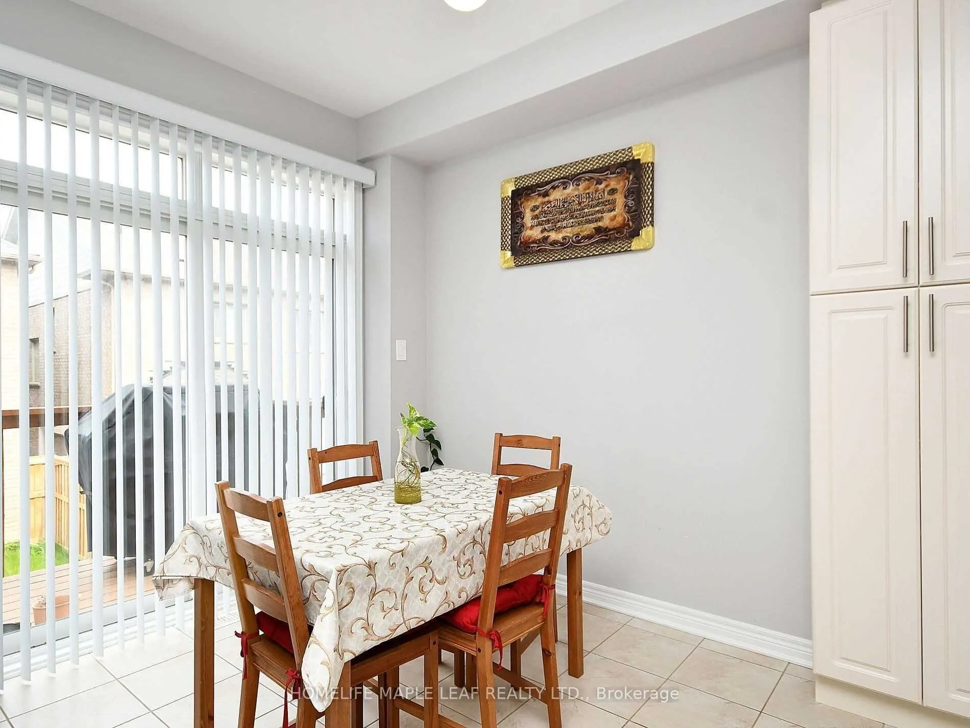 76 Rockman Crescent