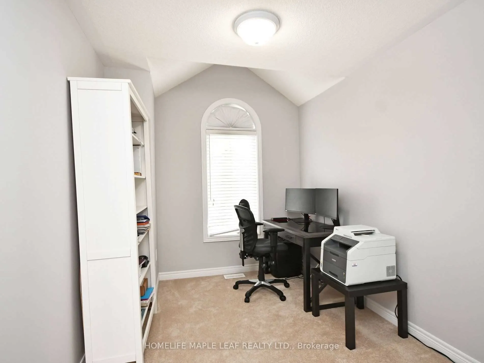76 Rockman Crescent