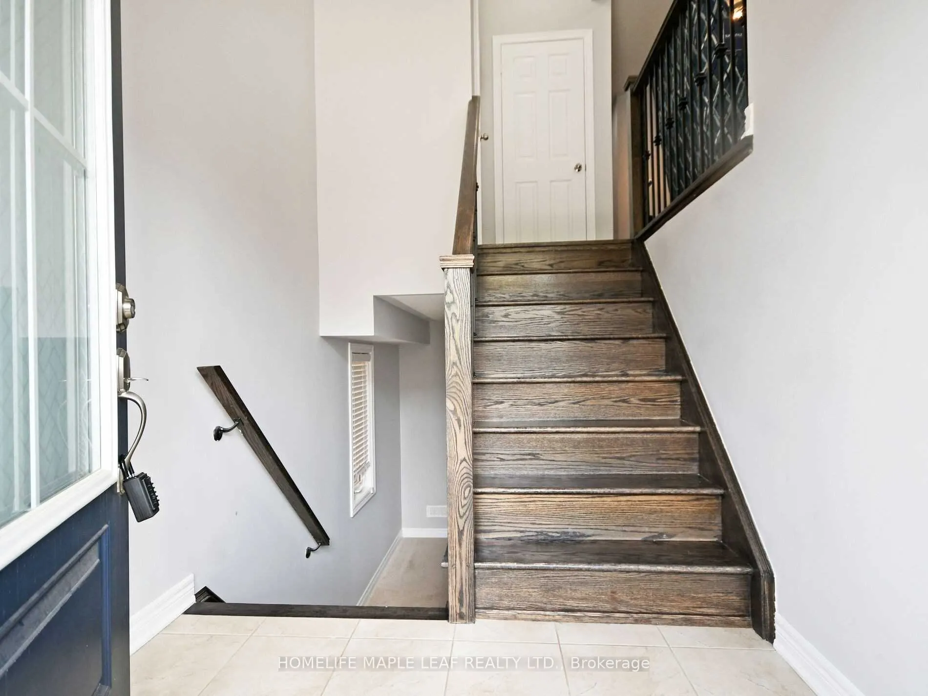 76 Rockman Crescent
