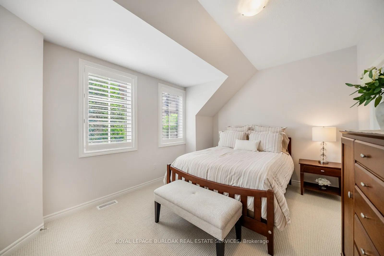 2362 New Street, #8