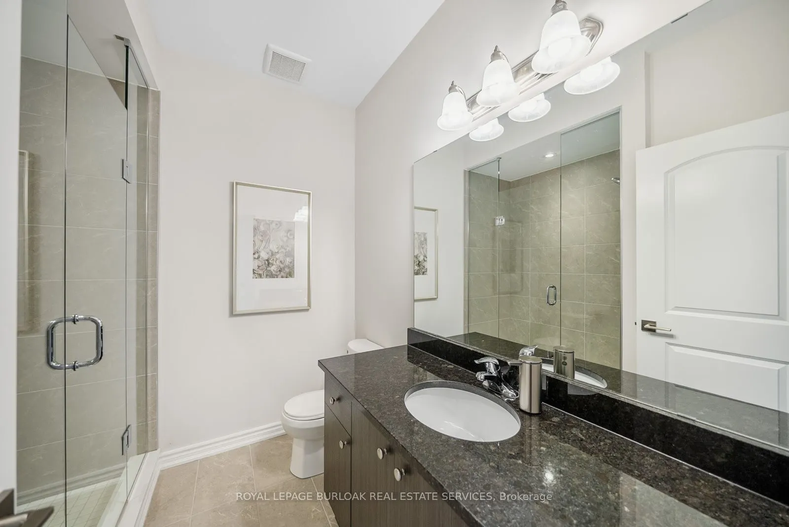 2362 New Street, #8
