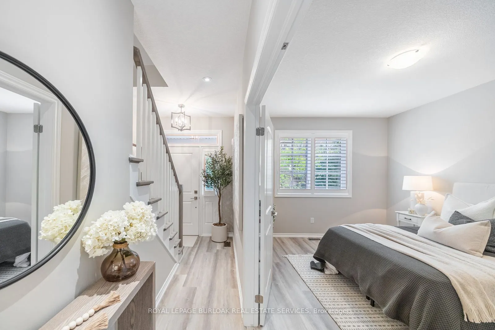 2362 New Street, #8