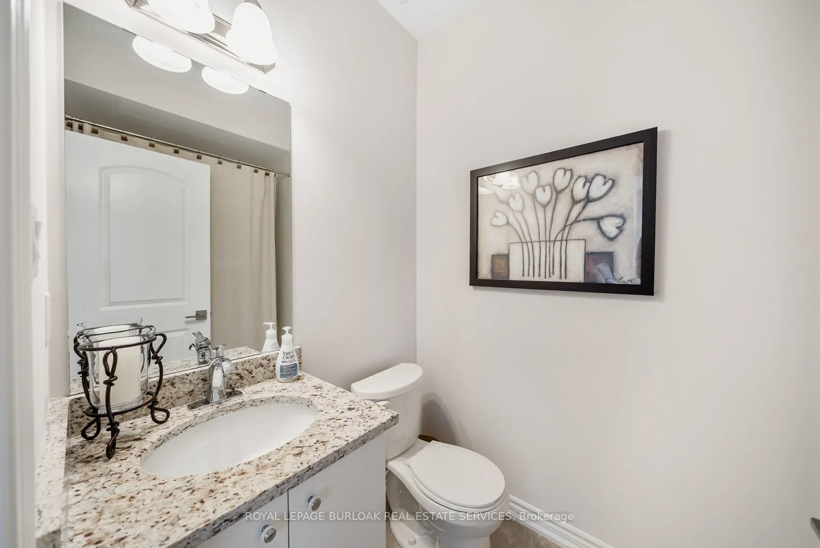 2362 New Street, #8