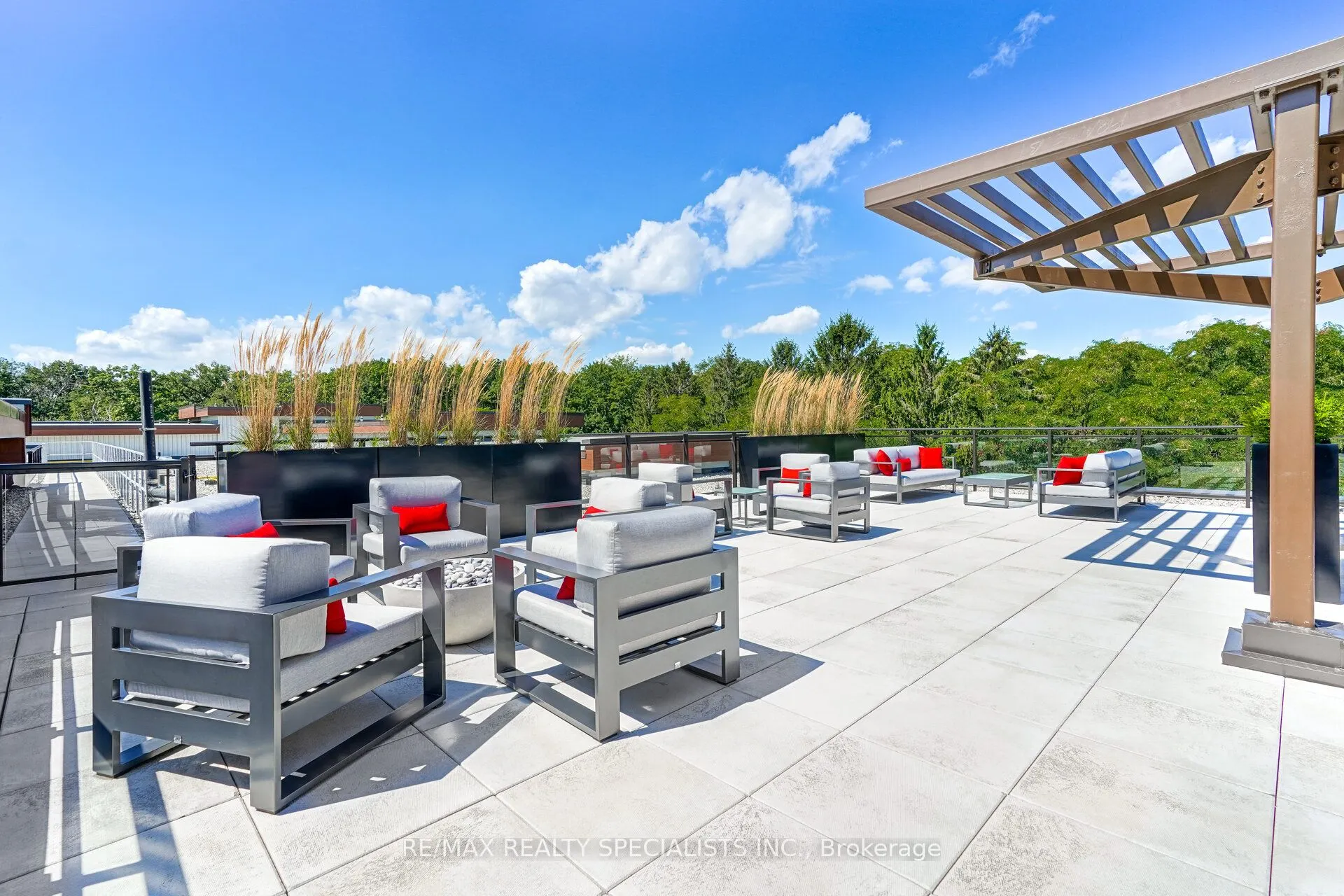 1575 Lakeshore Road W, #258