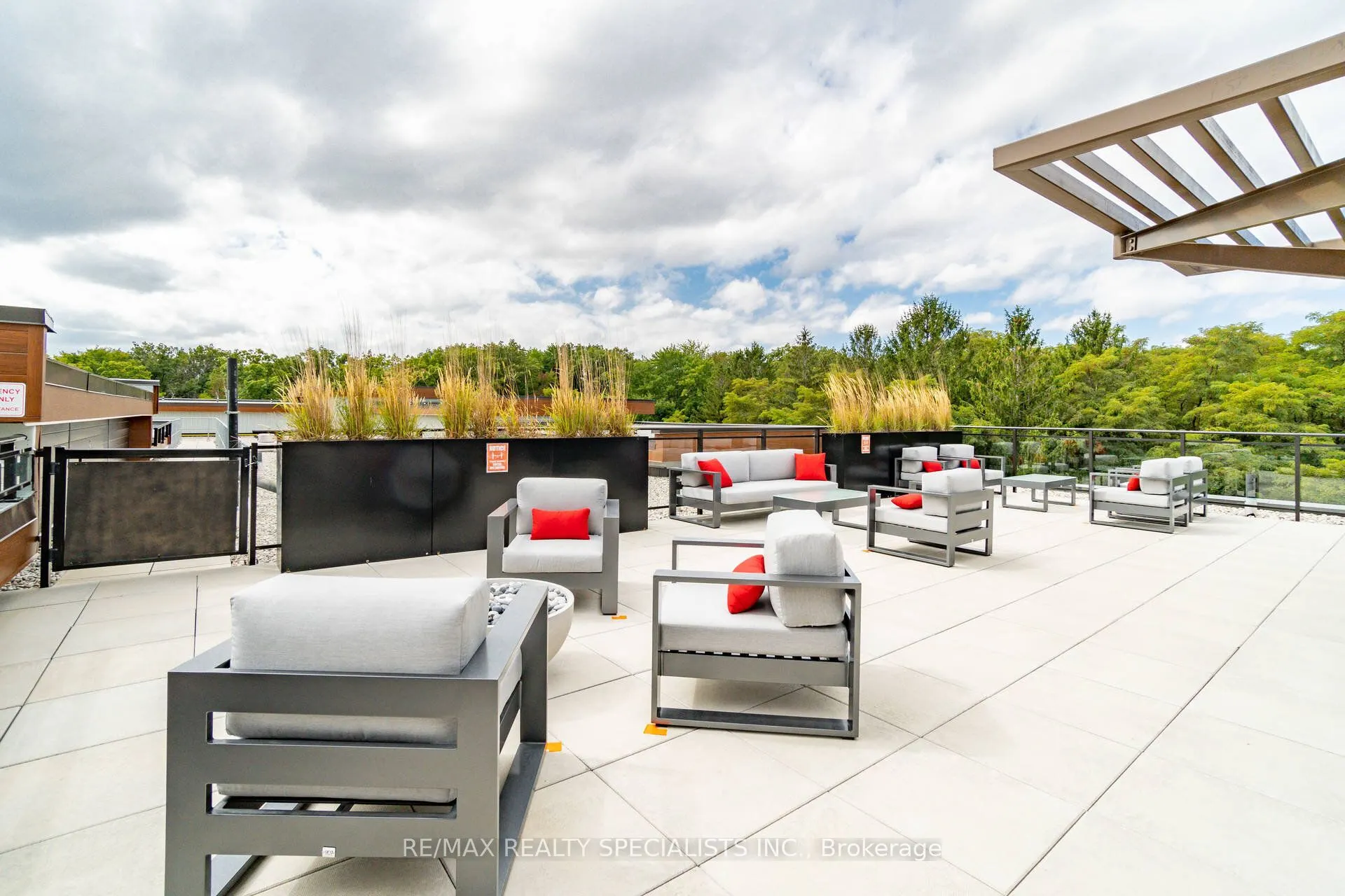 1575 Lakeshore Road W, #258