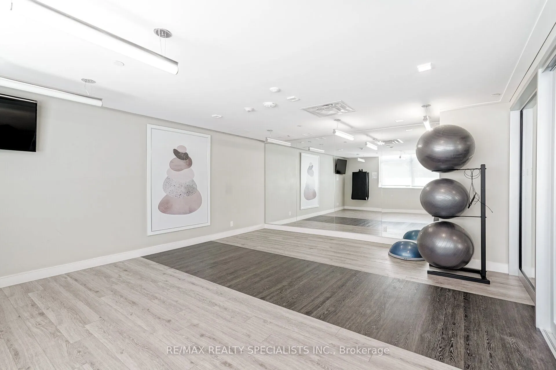 1575 Lakeshore Road W, #258