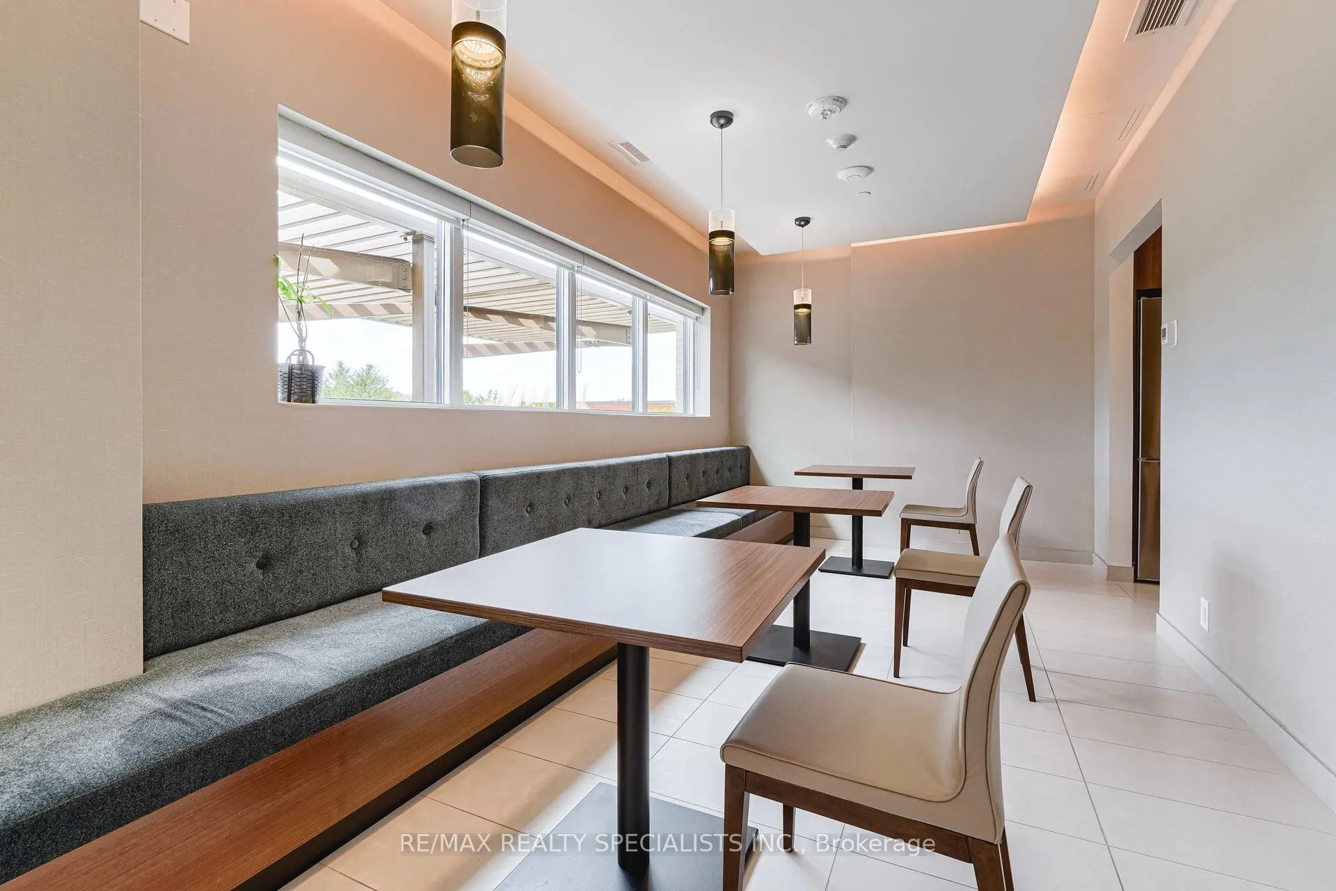 1575 Lakeshore Road W, #258