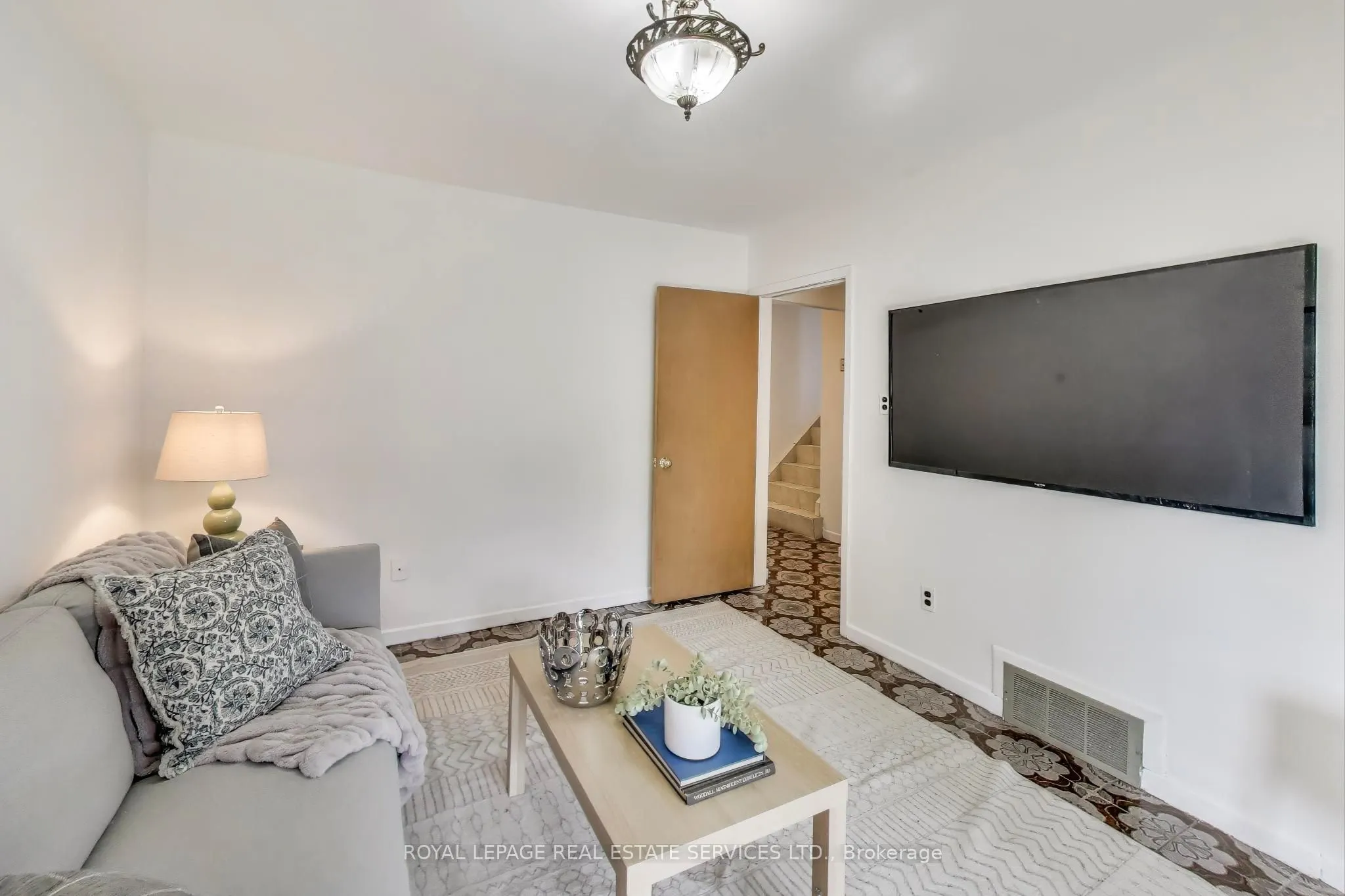251 Driftwood Avenue