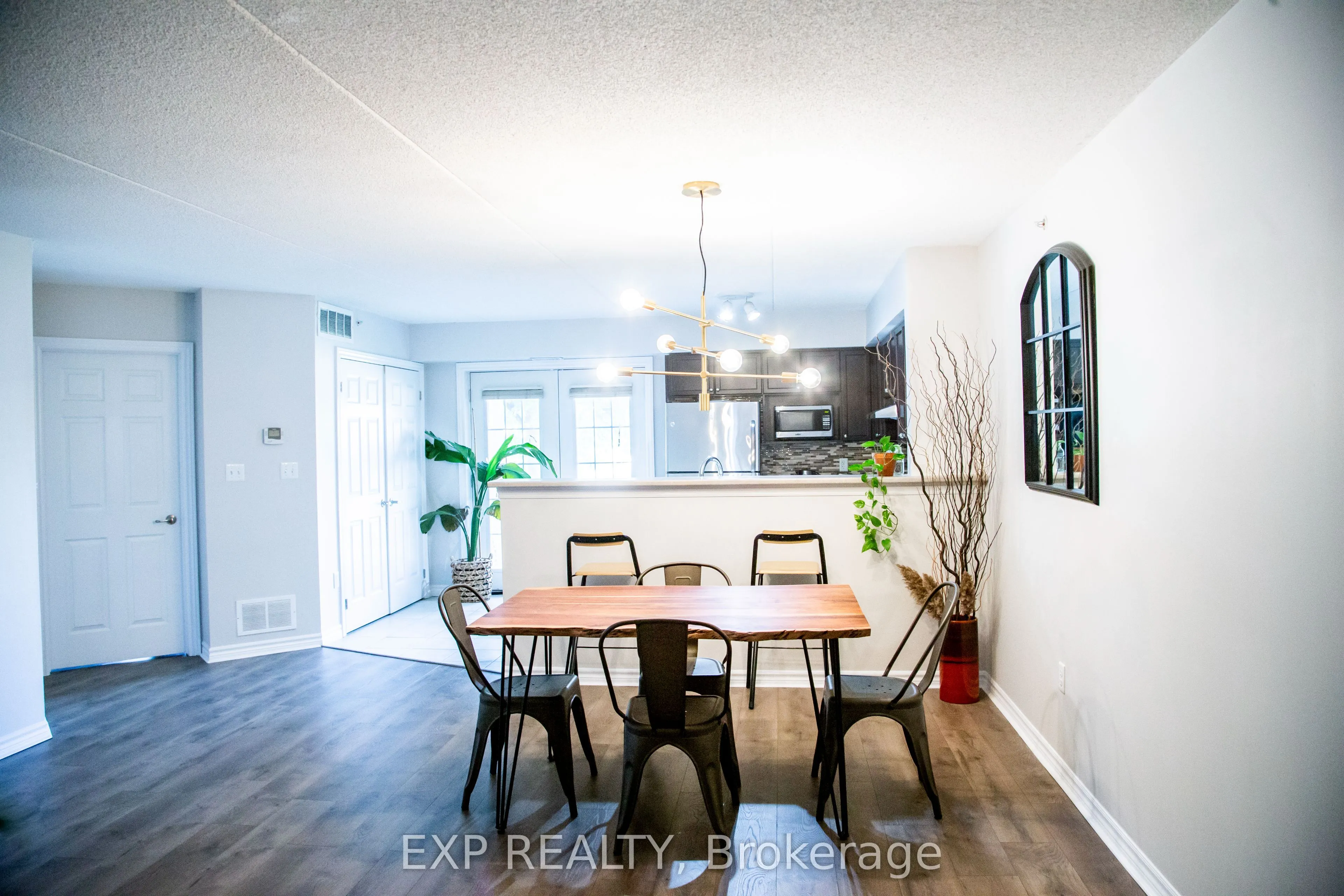 1380 Main Street E, #101