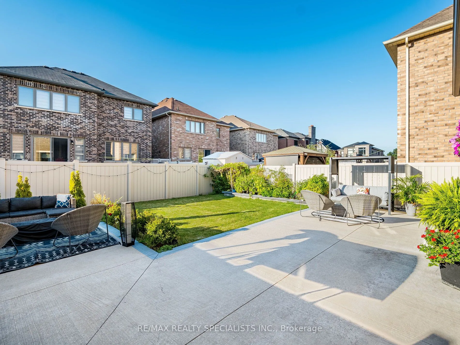 46 Forsyth Crescent