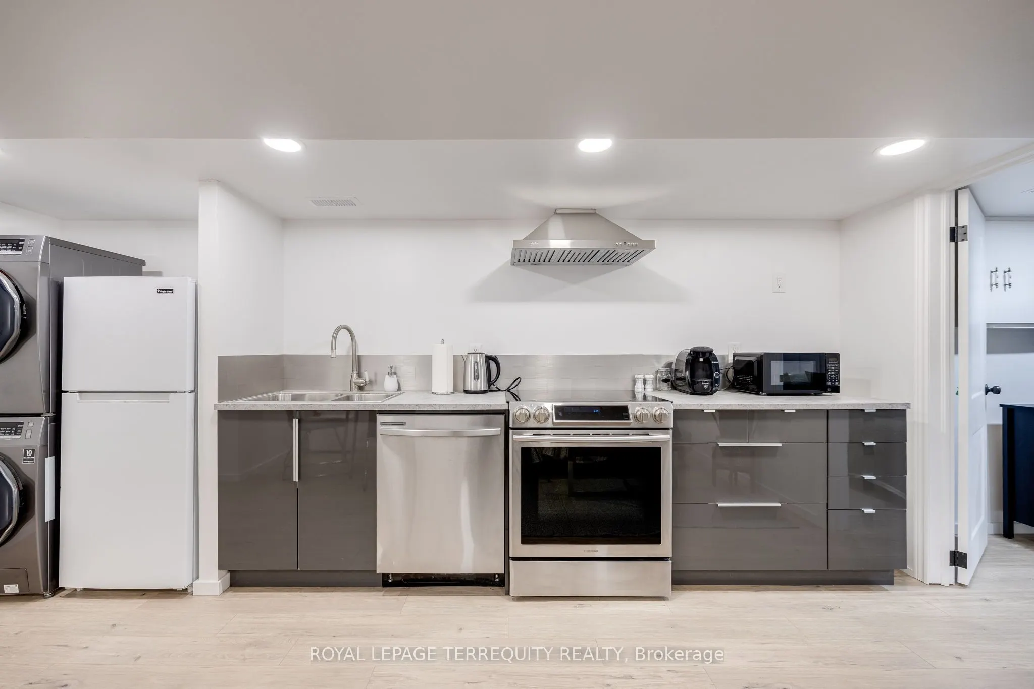 490 Symington Avenue, #Bsmt