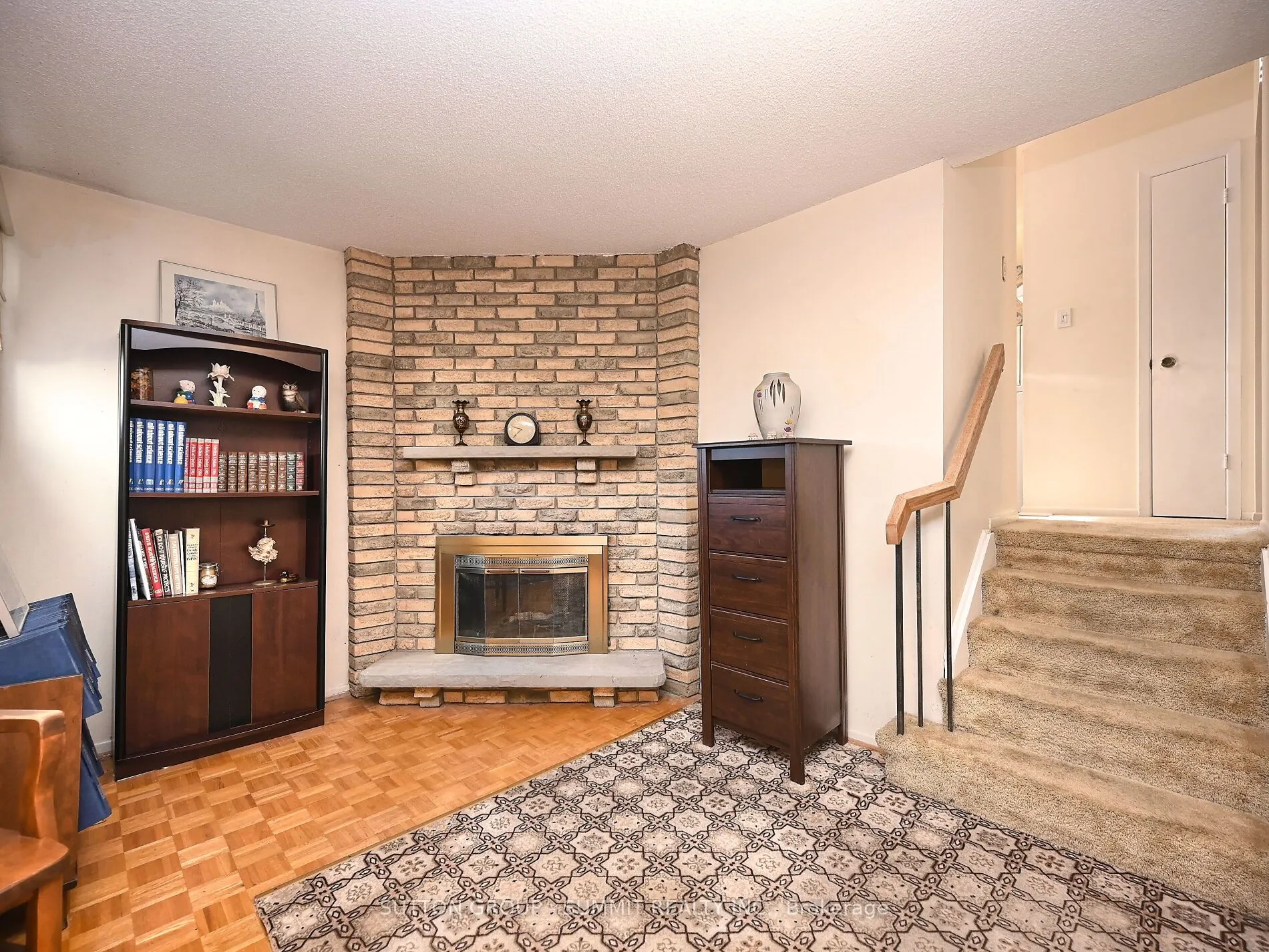 3232 MCCARTHY Court
