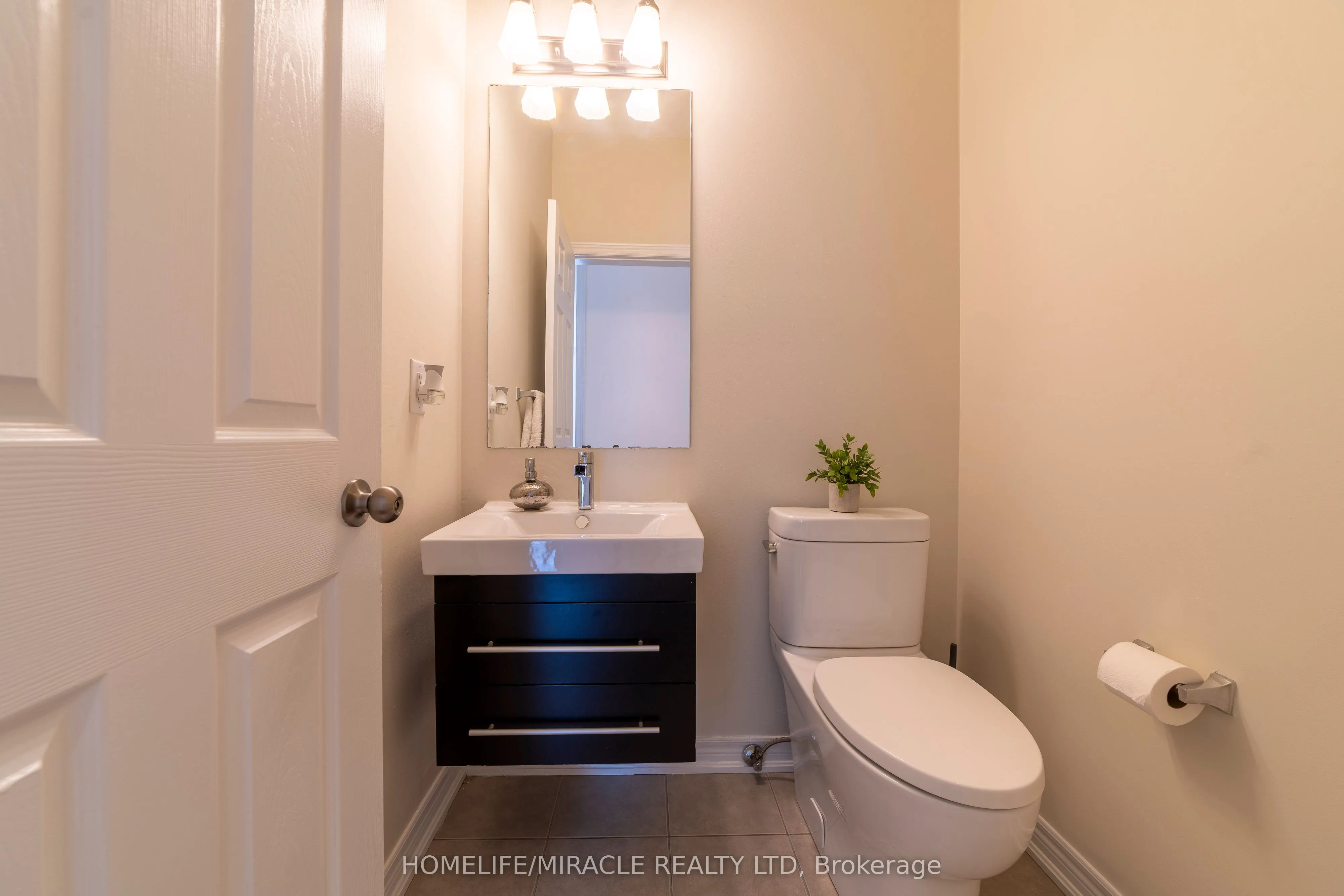 86 JUNETOWN Circle