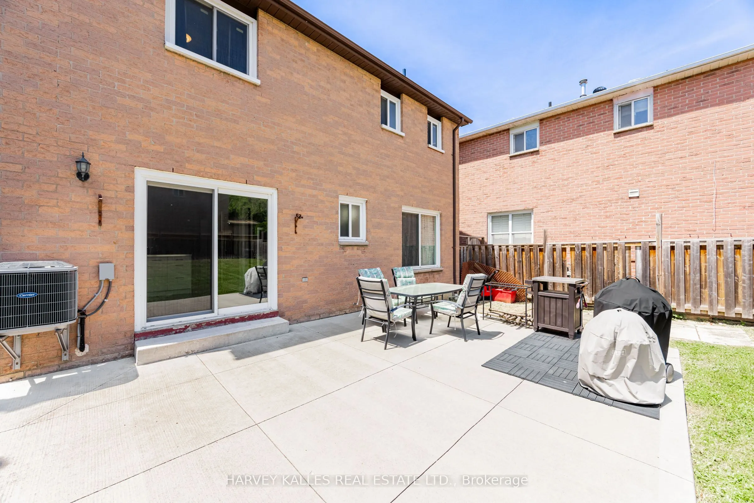 34 Greendust Court