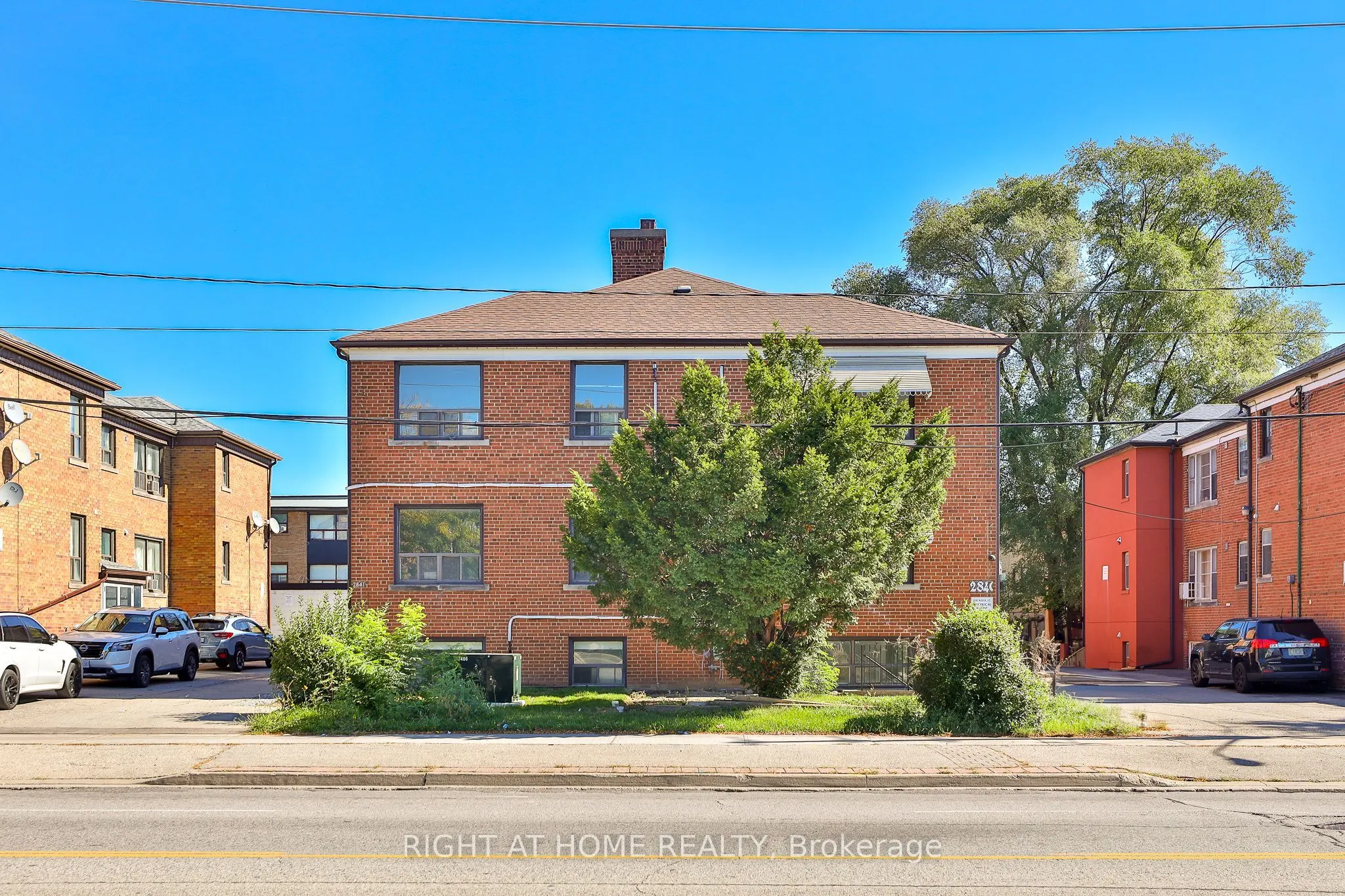 2841 Keele Street, #7