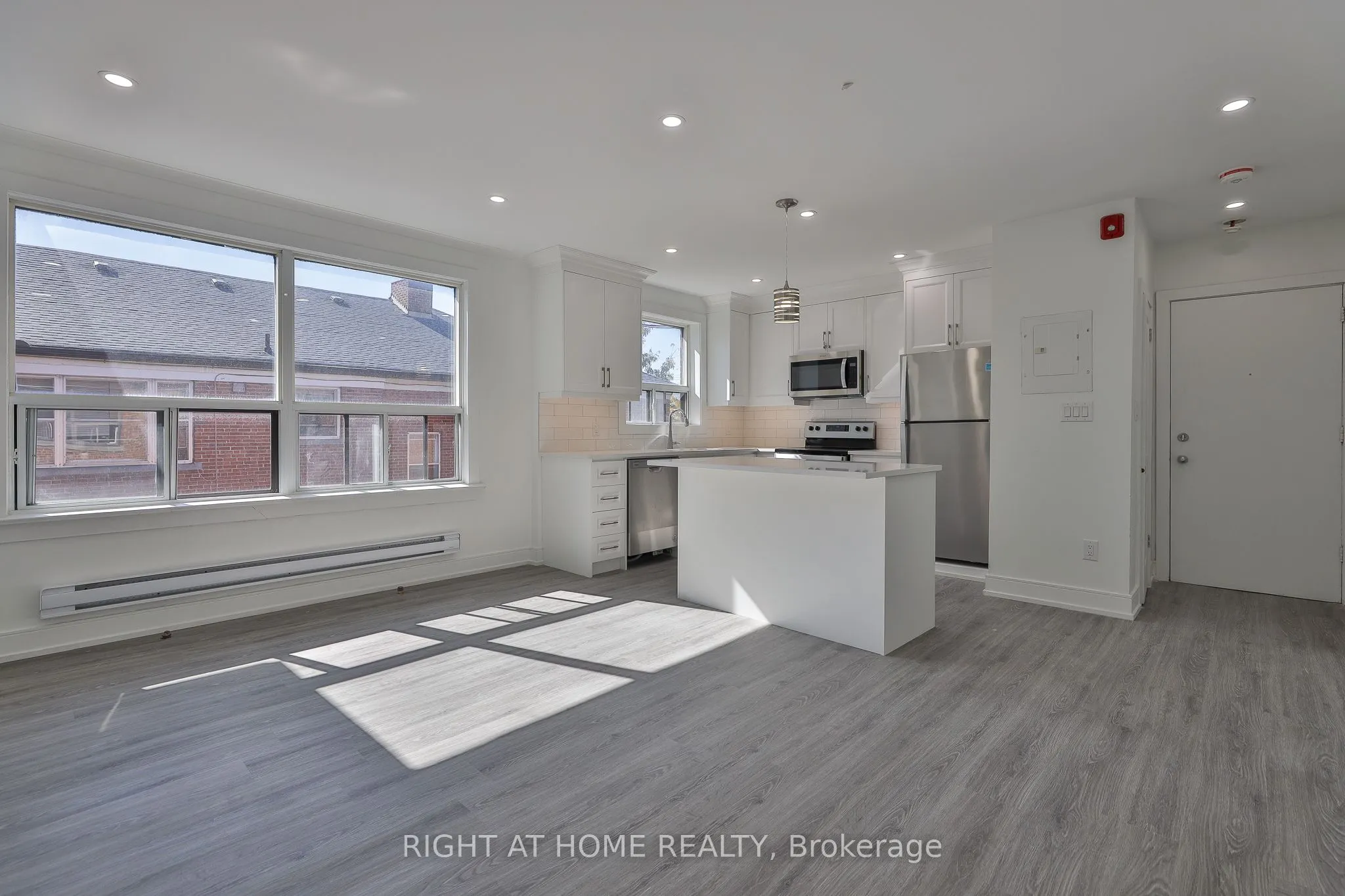 2841 Keele Street, #7