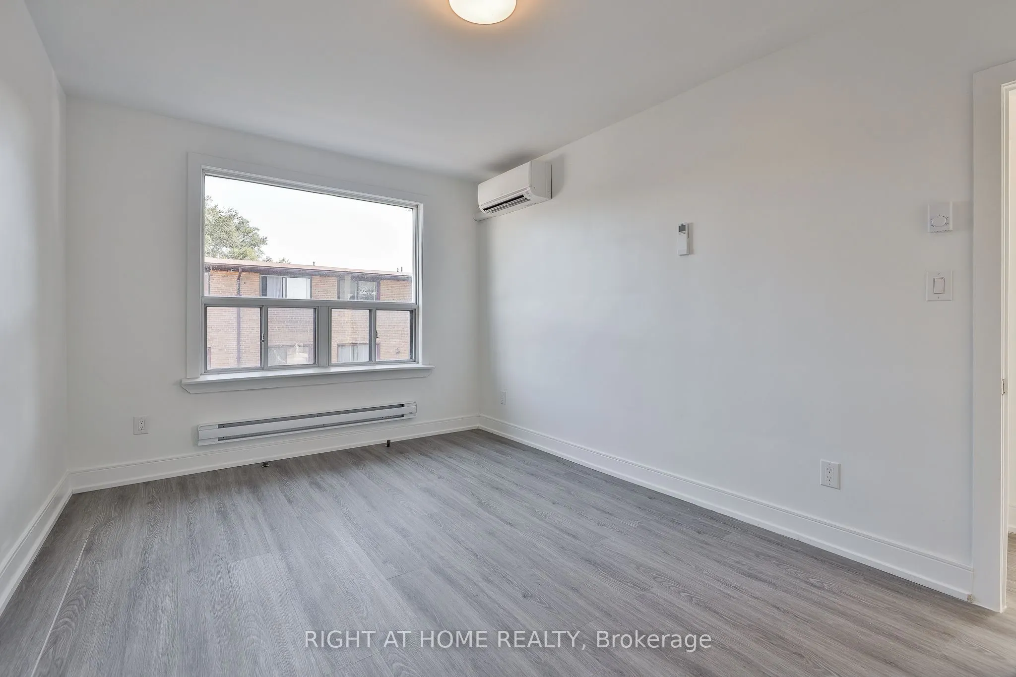 2841 Keele Street, #7