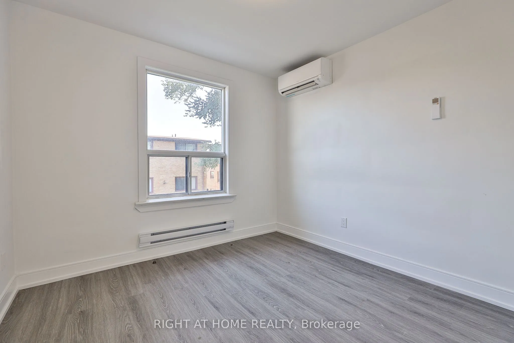 2841 Keele Street, #7