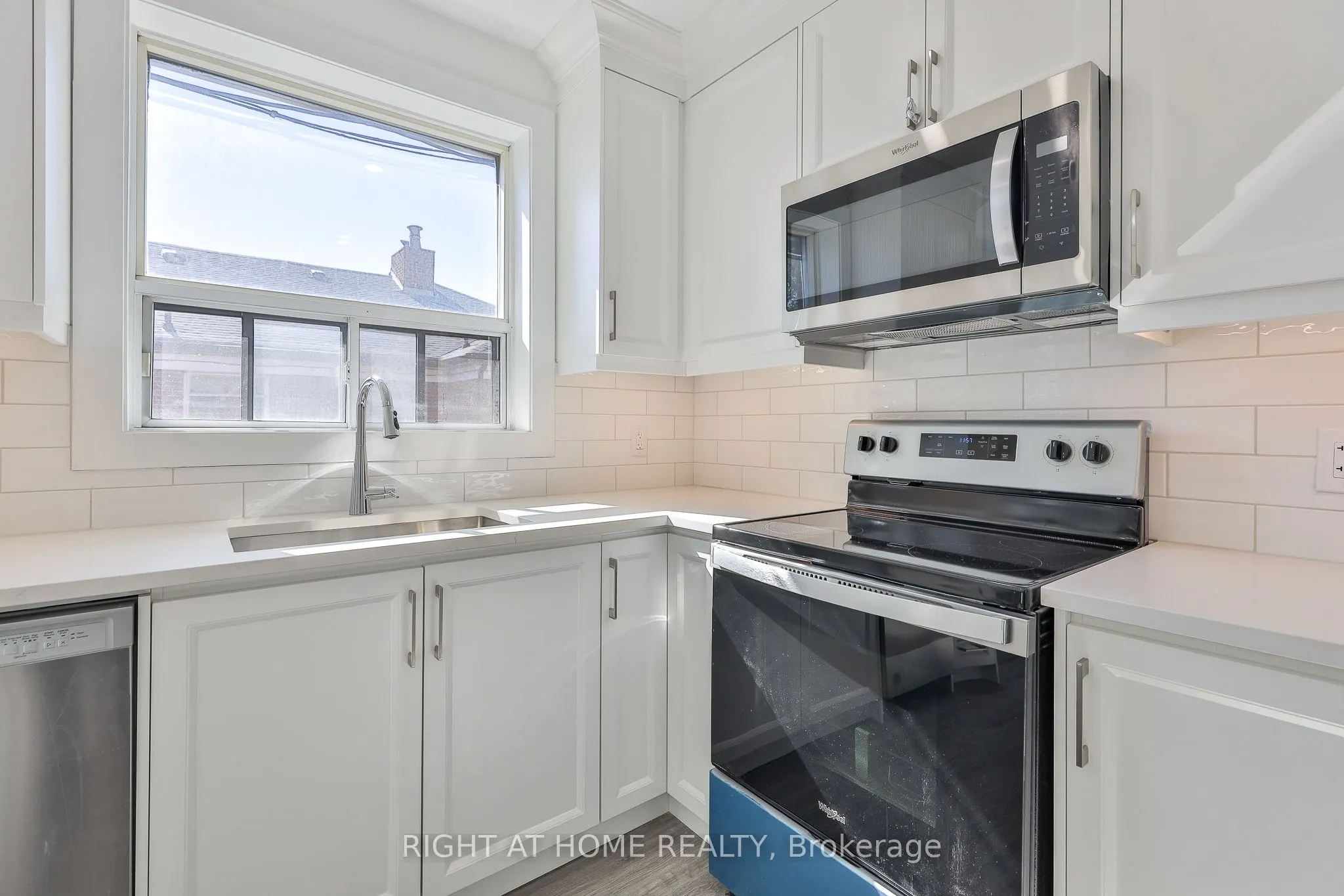 2841 Keele Street, #7