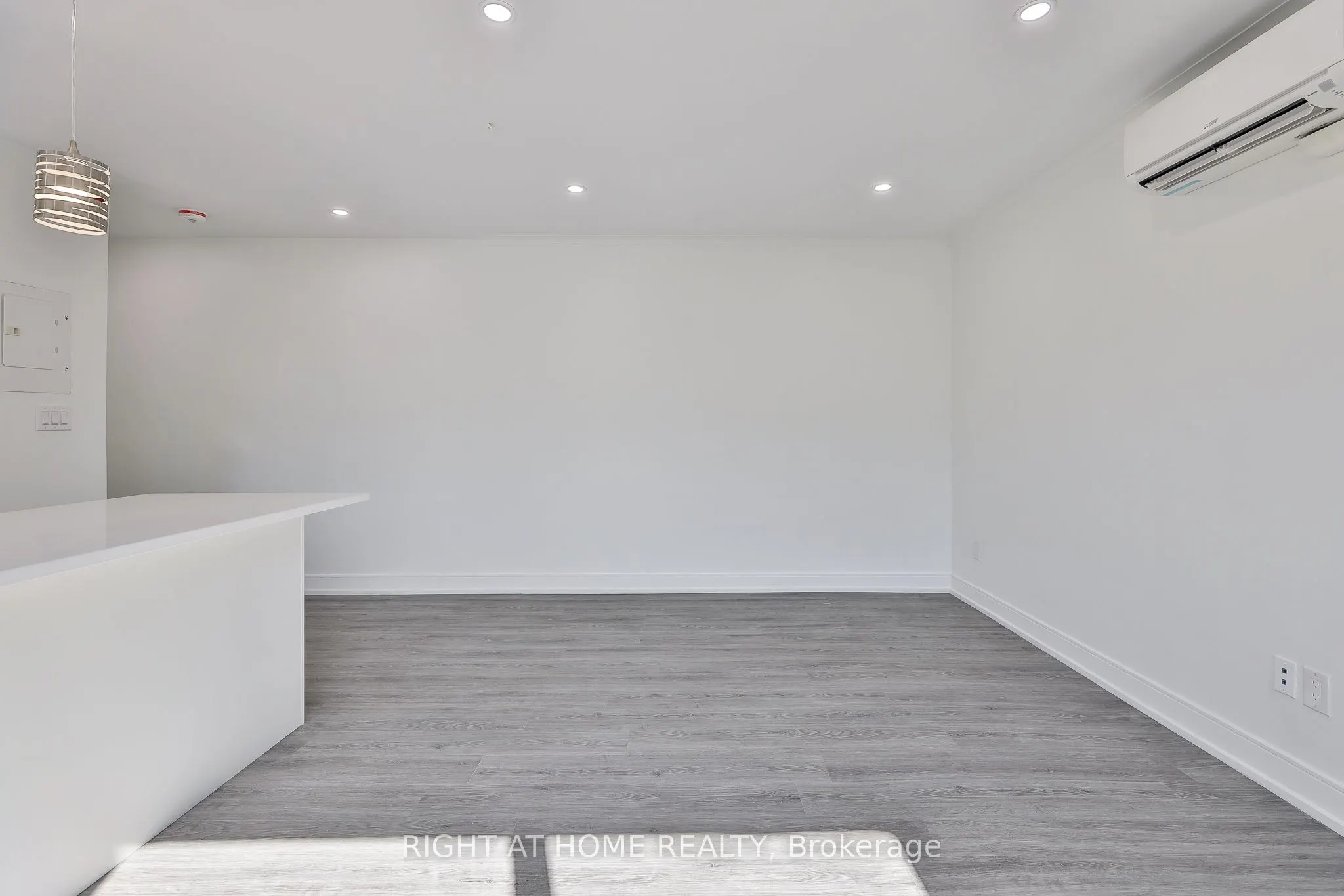 2841 Keele Street, #7