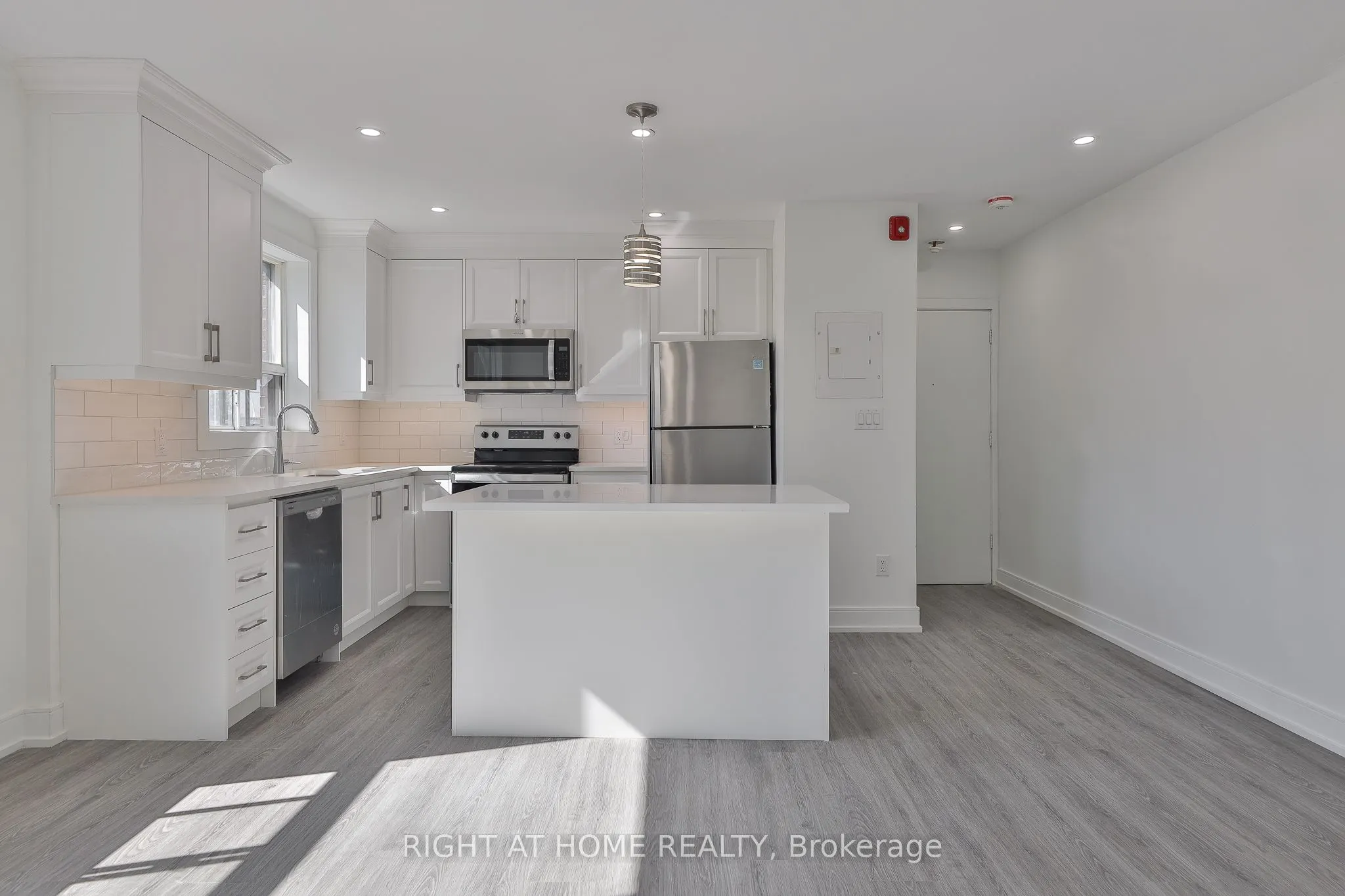 2841 Keele Street, #7