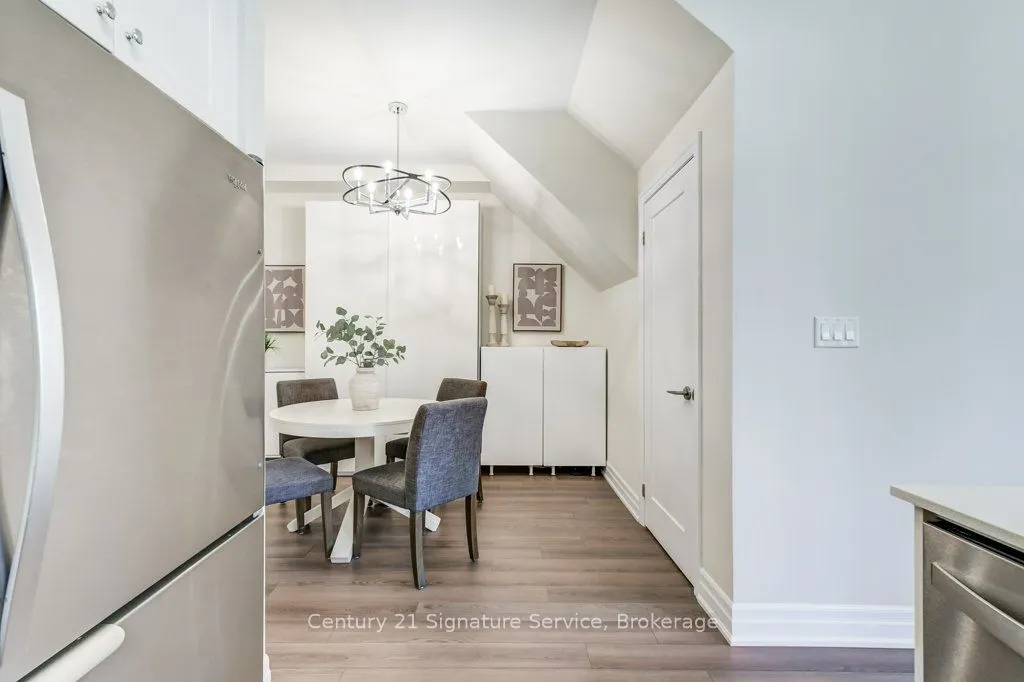 652 Cricklewood Drive, #202