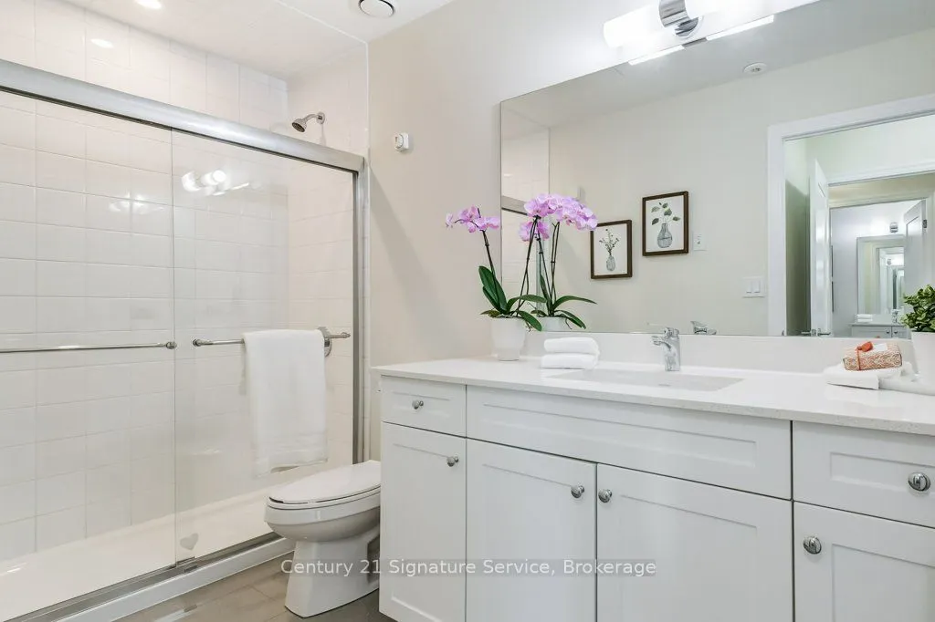 652 Cricklewood Drive, #202