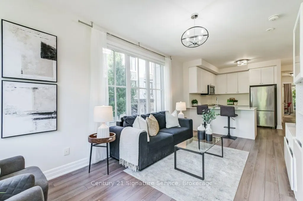 652 Cricklewood Drive, #202