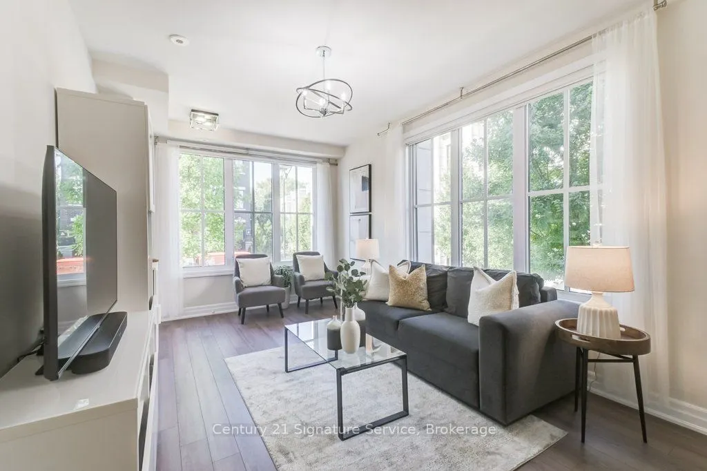 652 Cricklewood Drive, #202