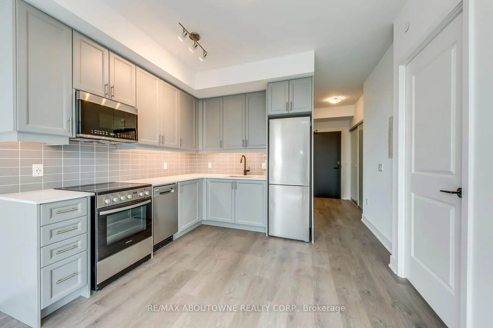 2343 Khalsa Gate, #307